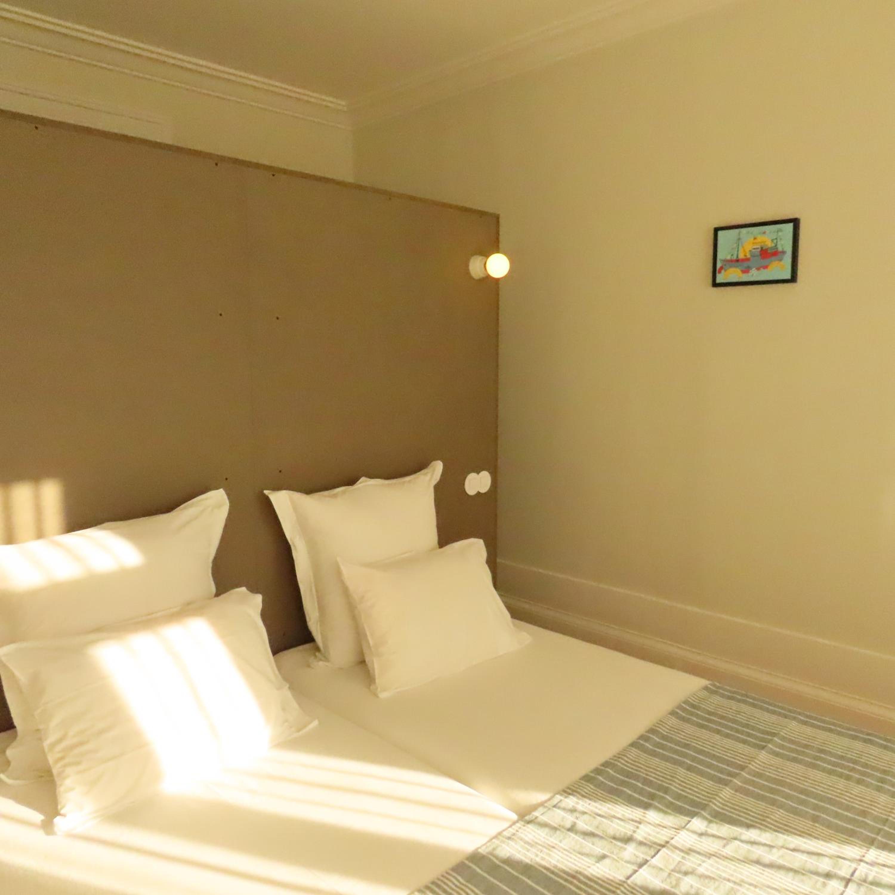 Twin Room - Photo 5