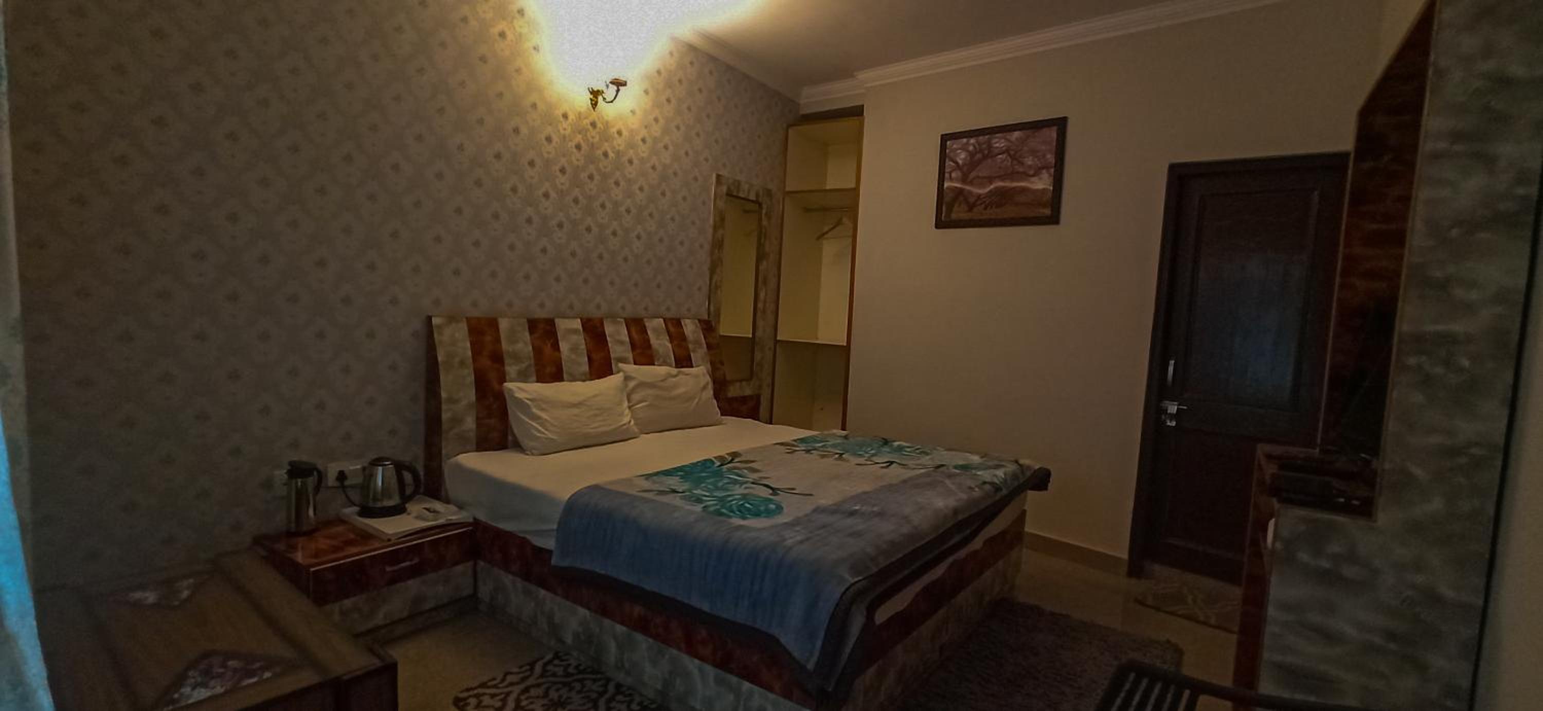Deluxe Room - Photo 1