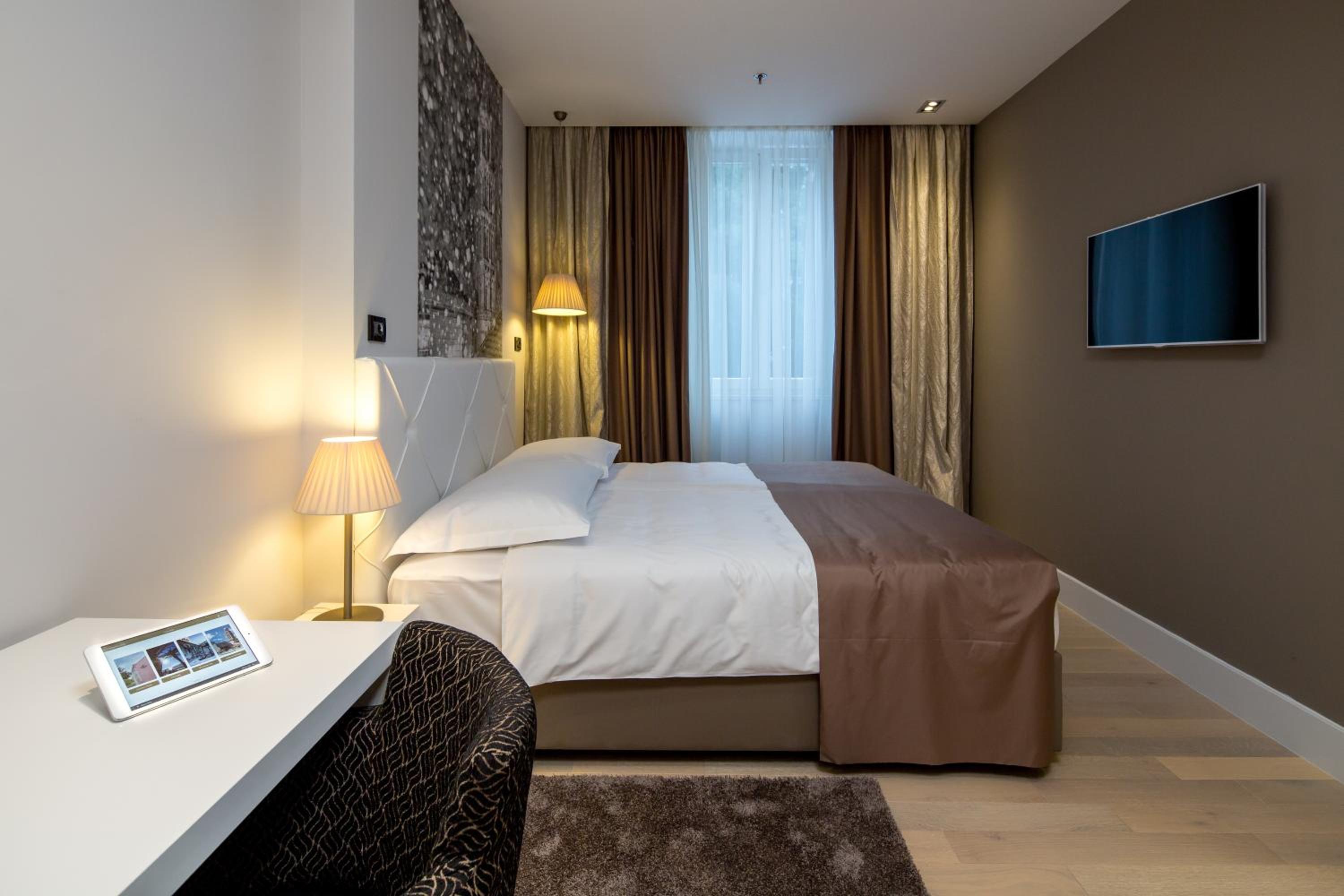 Standard Double Or Twin Room photo 2