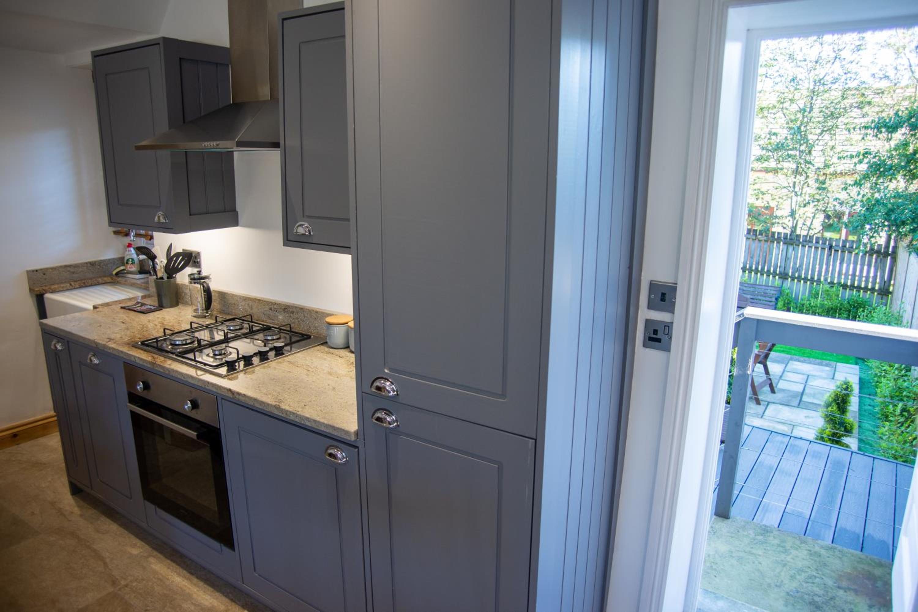One-Bedroom House - Photo 17