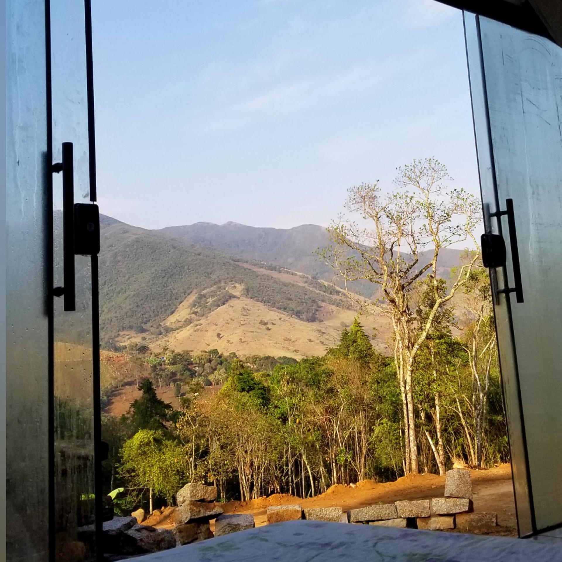 Double or Twin Room with Mountain View - Photo 2