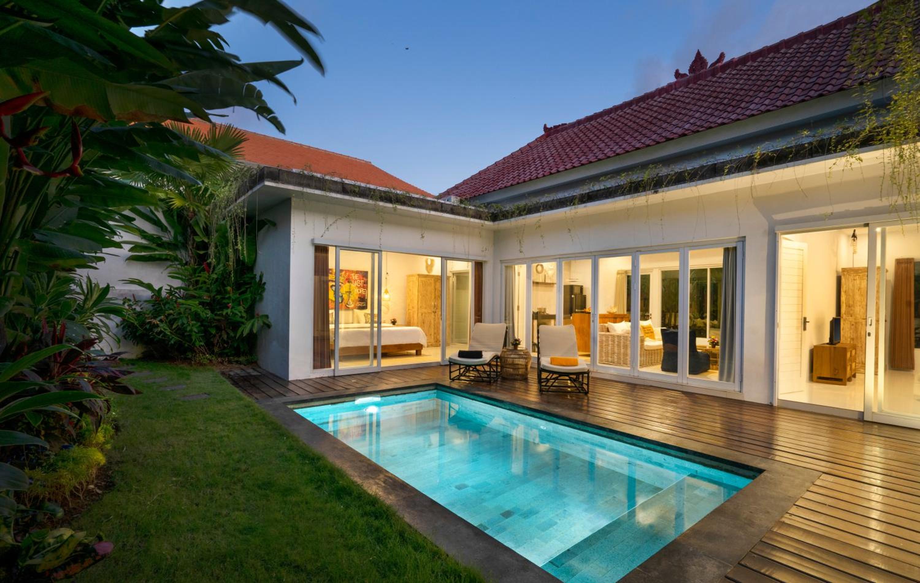 Three-Bedroom Villa photo 1