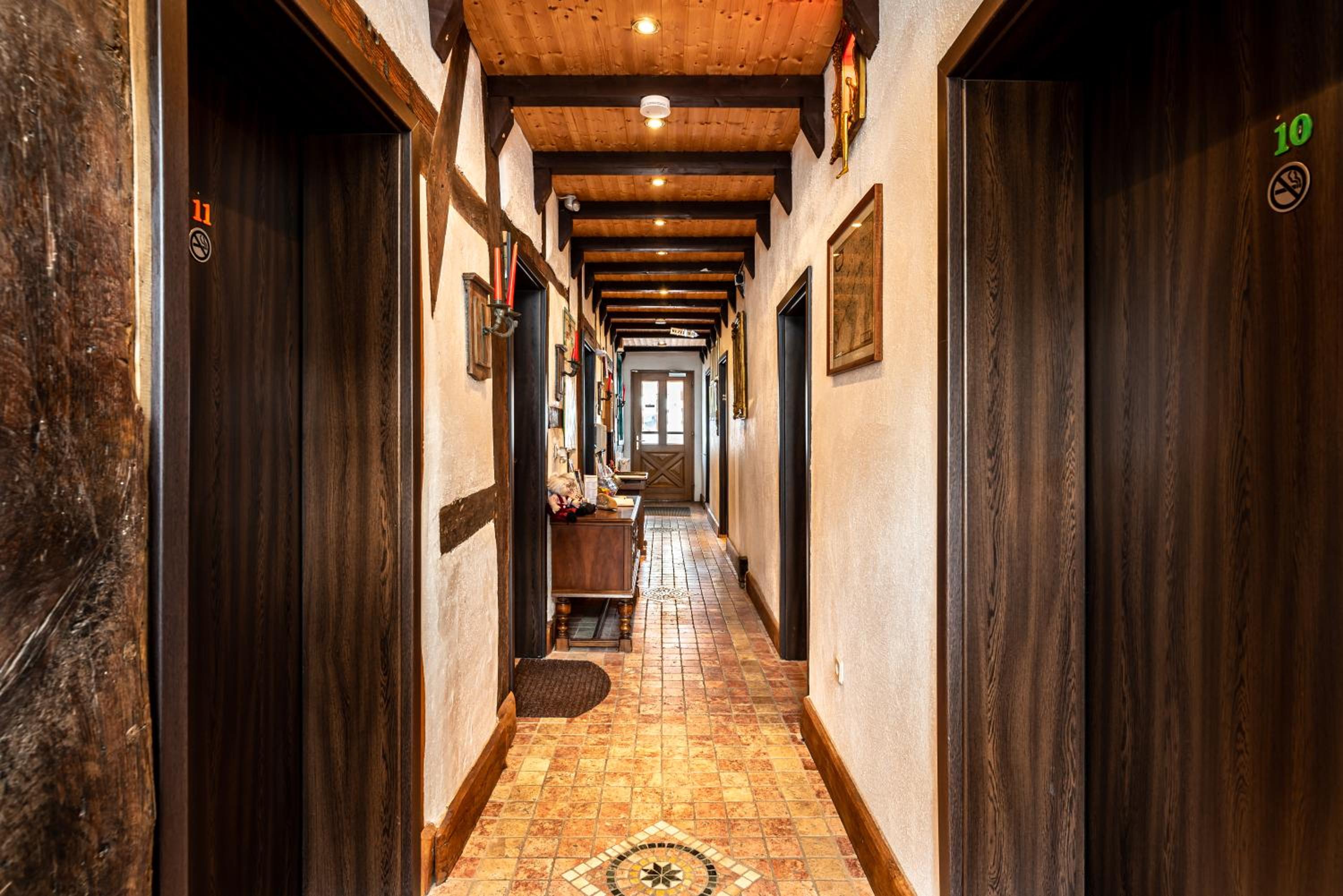 Twin Room - Photo 33