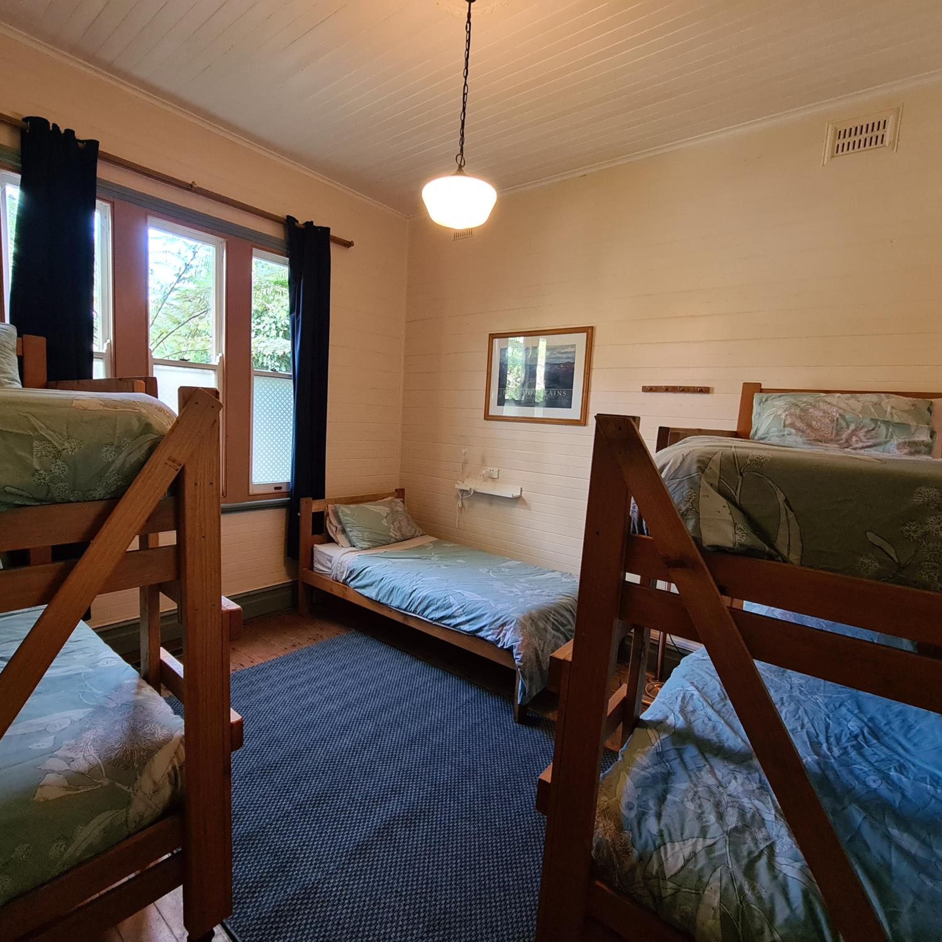 Bed in 5-Bed Dormitory Room photo 3