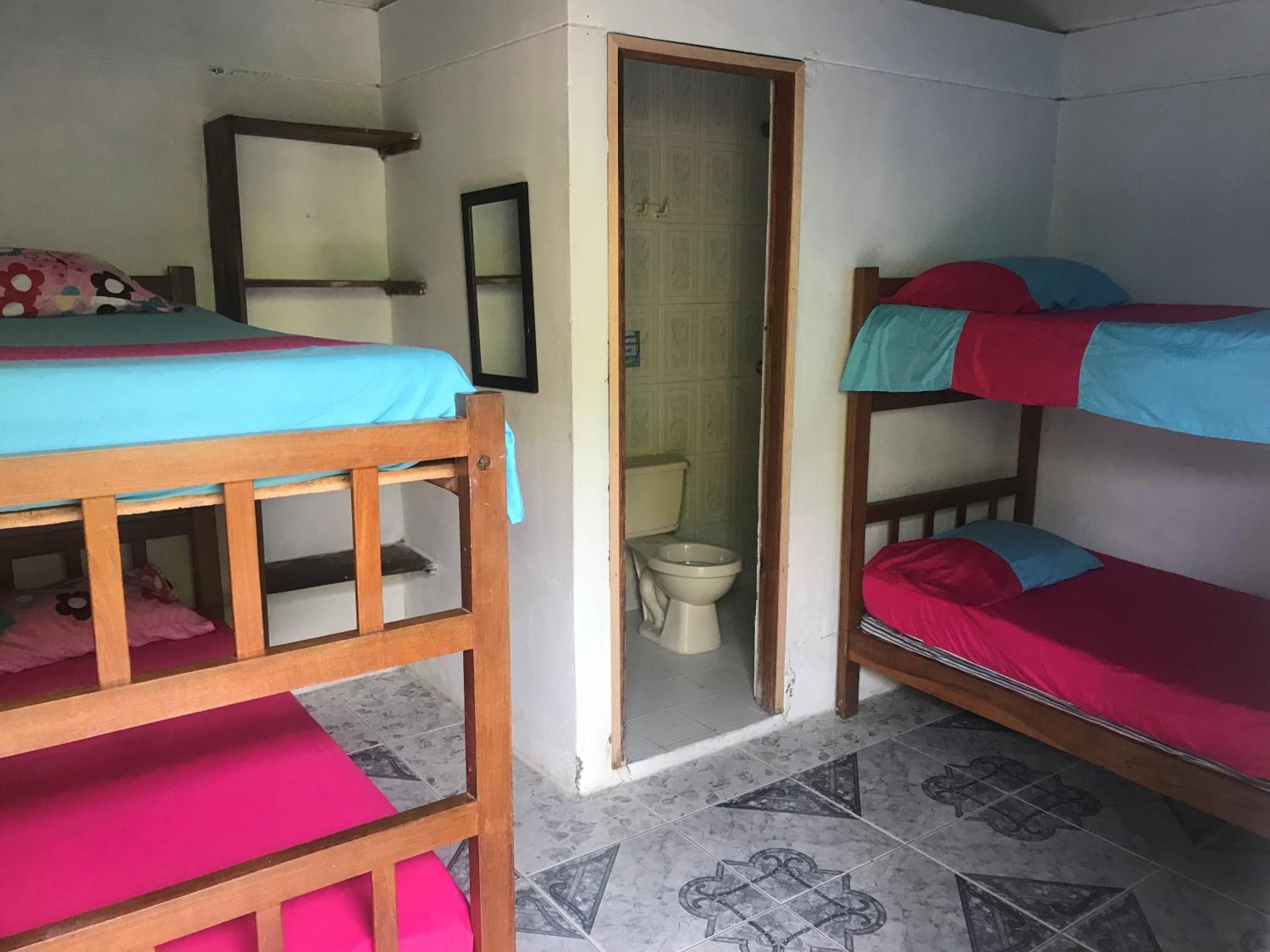 Quadruple Room with Private Bathroom photo 3