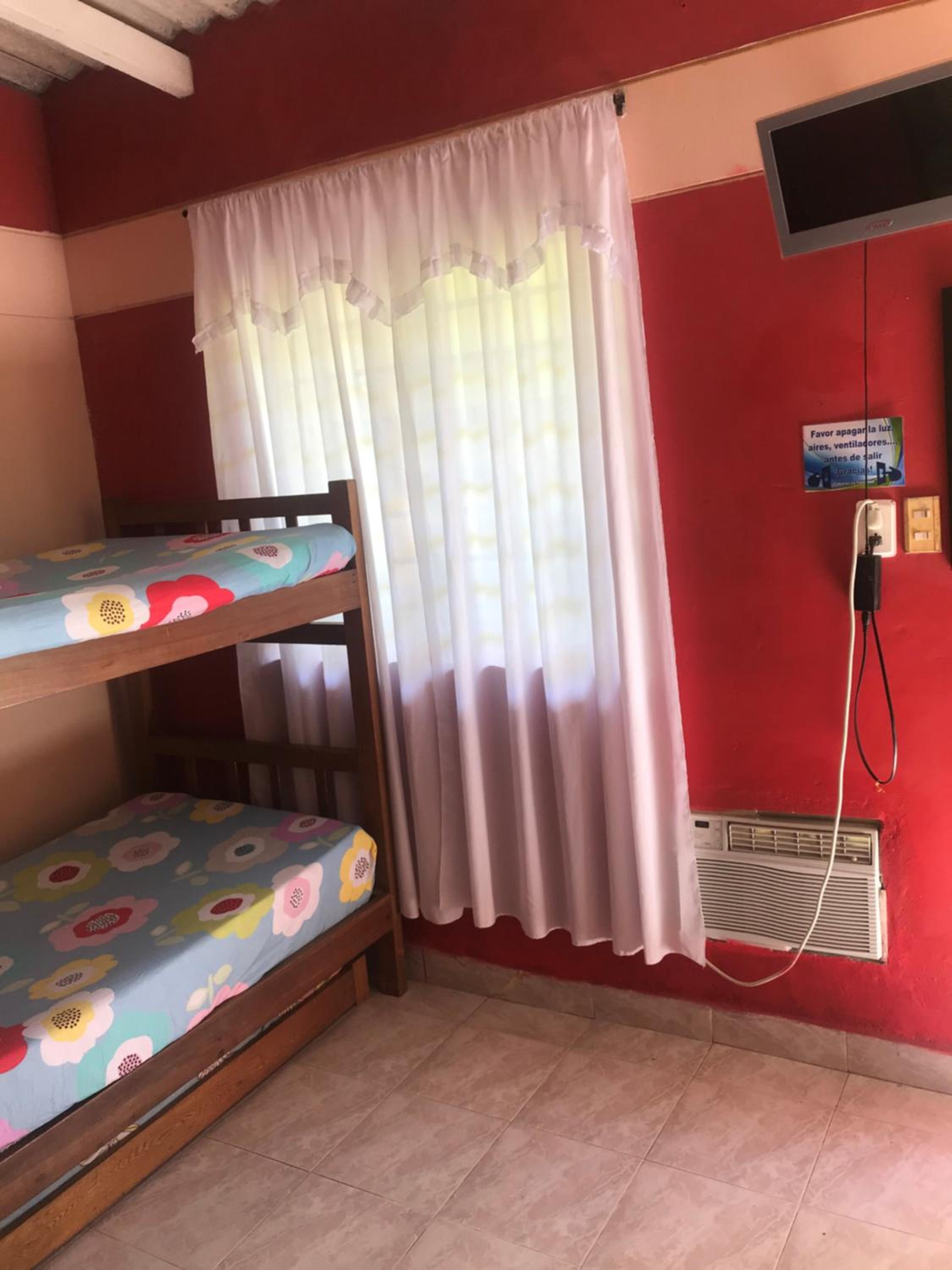 Quadruple Room with Private Bathroom photo 2
