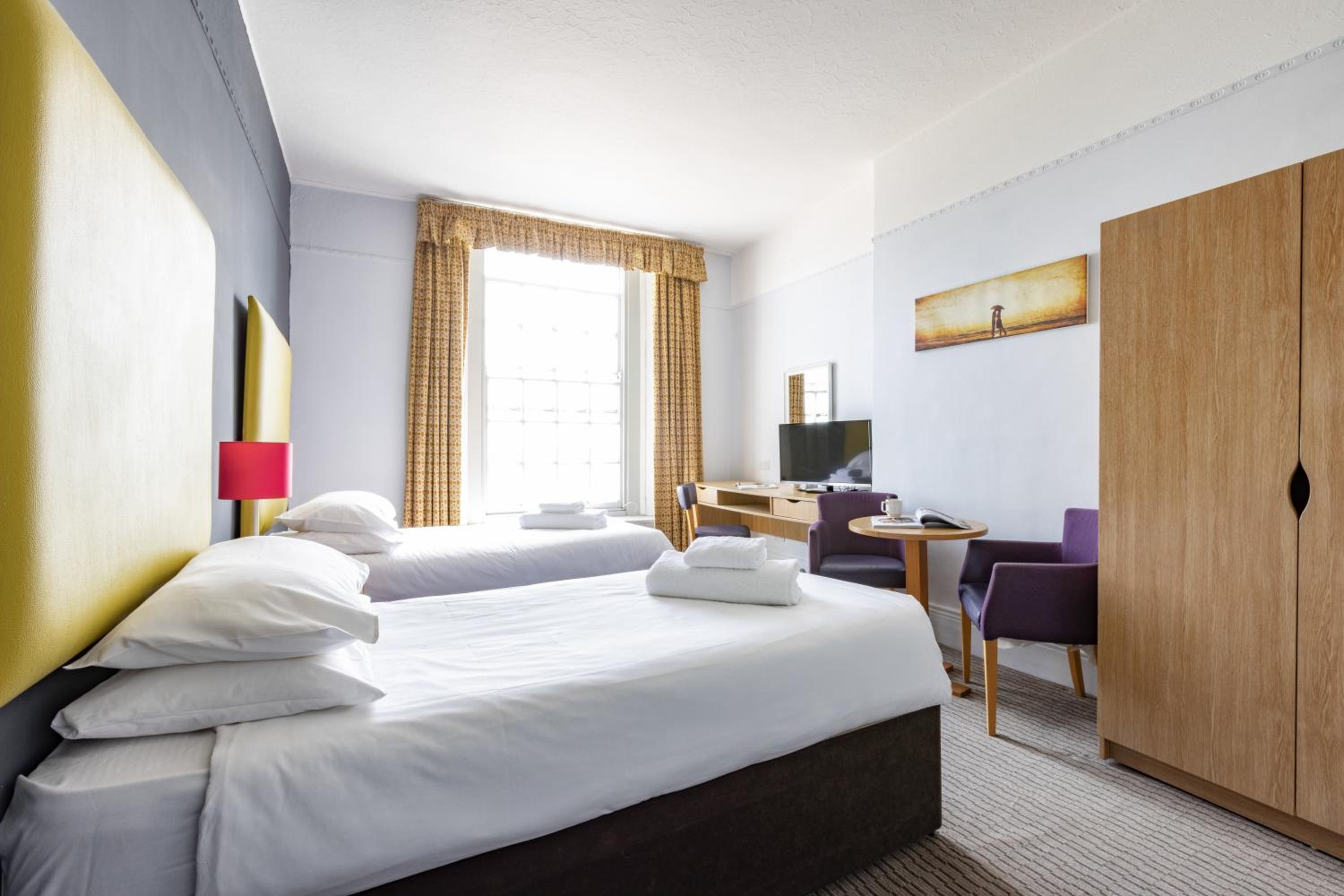 Standard Twin Room photo 1