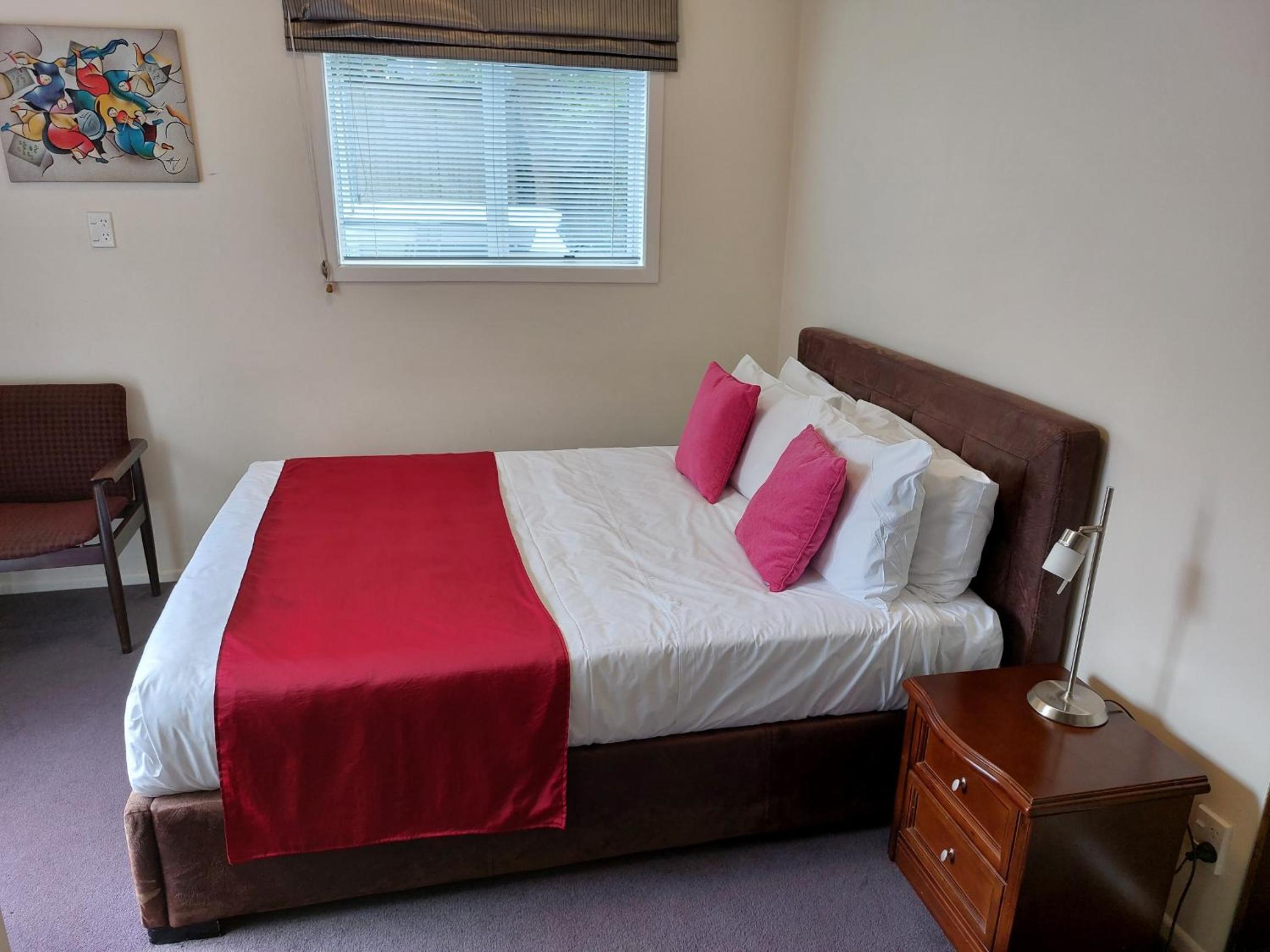 Small Studio - Photo 9