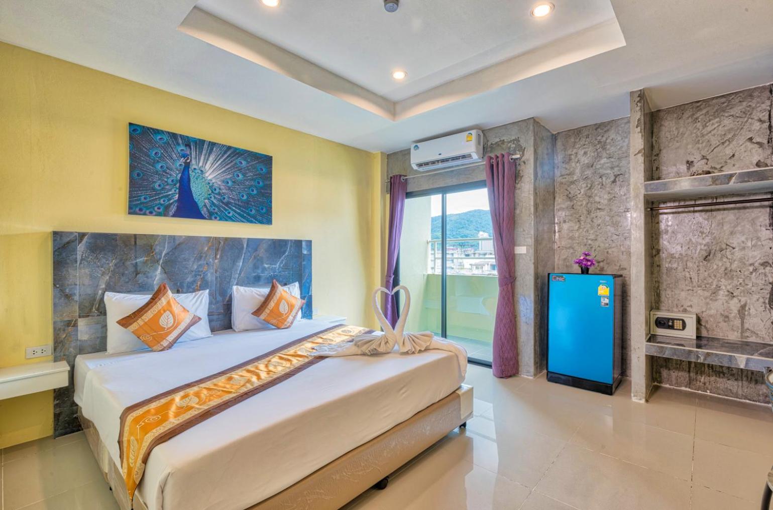 Queen Room with Balcony - Photo 1