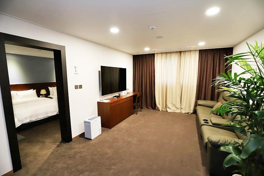 Junior Suite with Sea View photo 3
