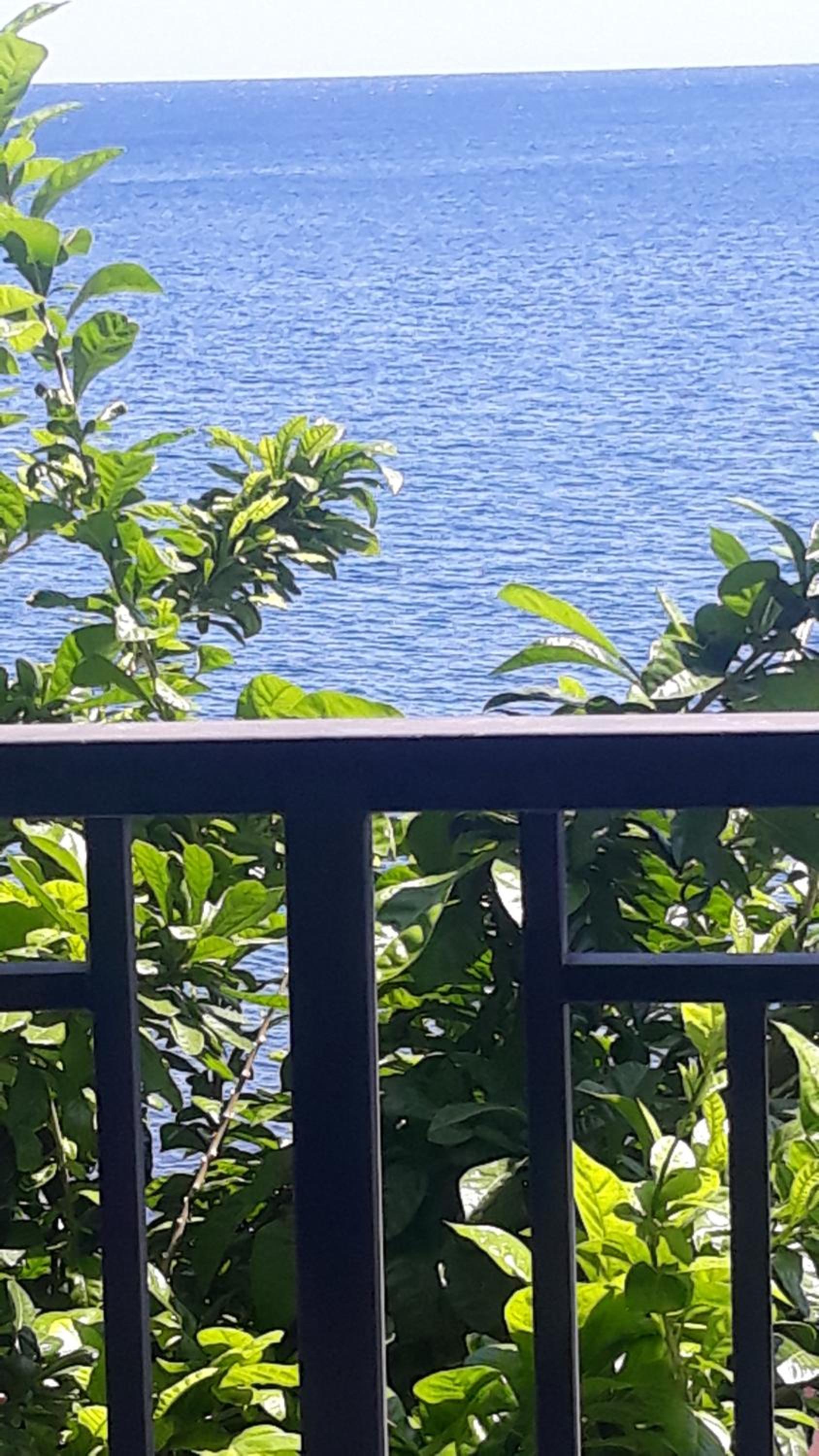 Deluxe Double Room with Sea View - Photo 8