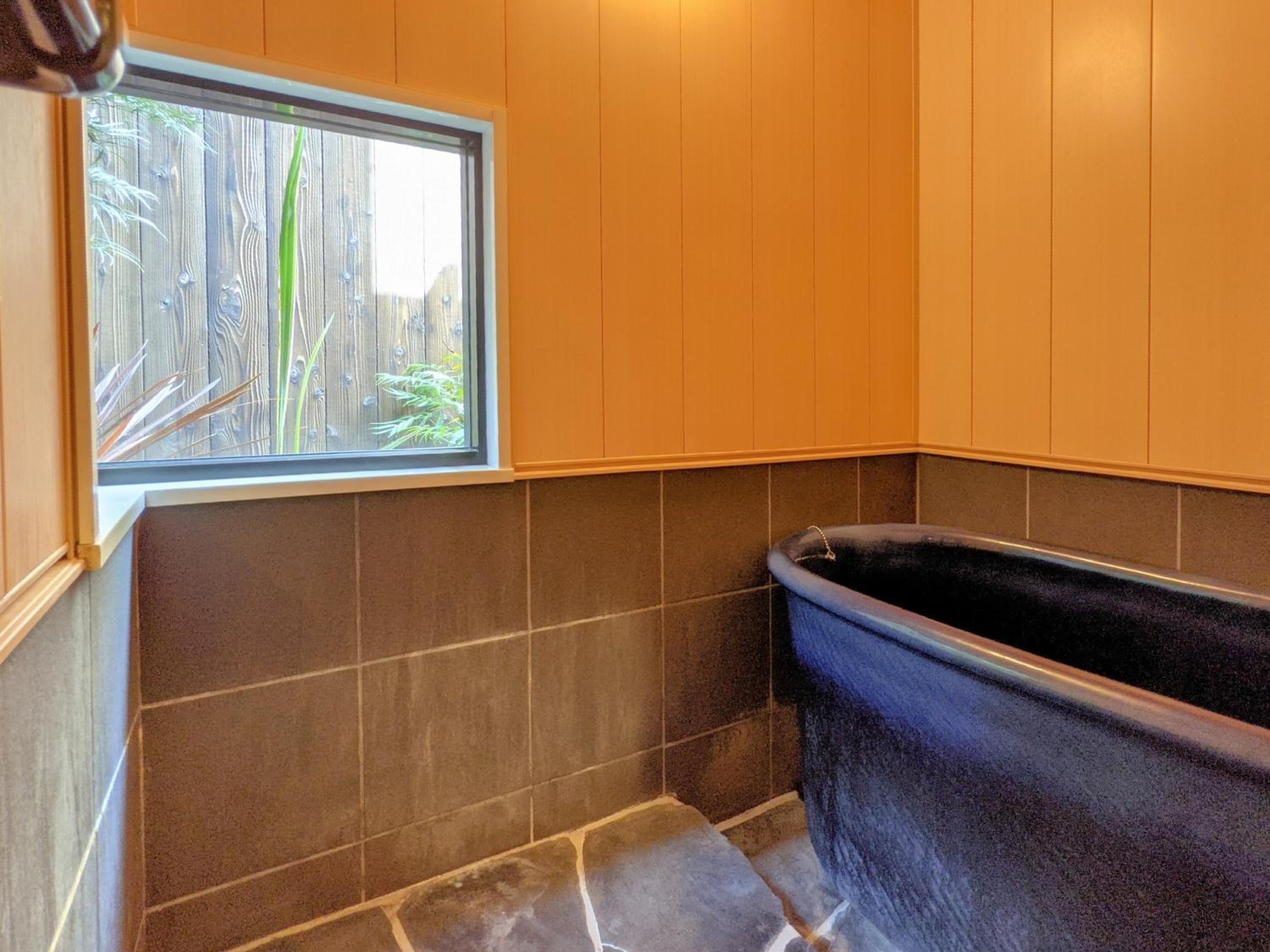 Two-Bedroom House - Photo 24
