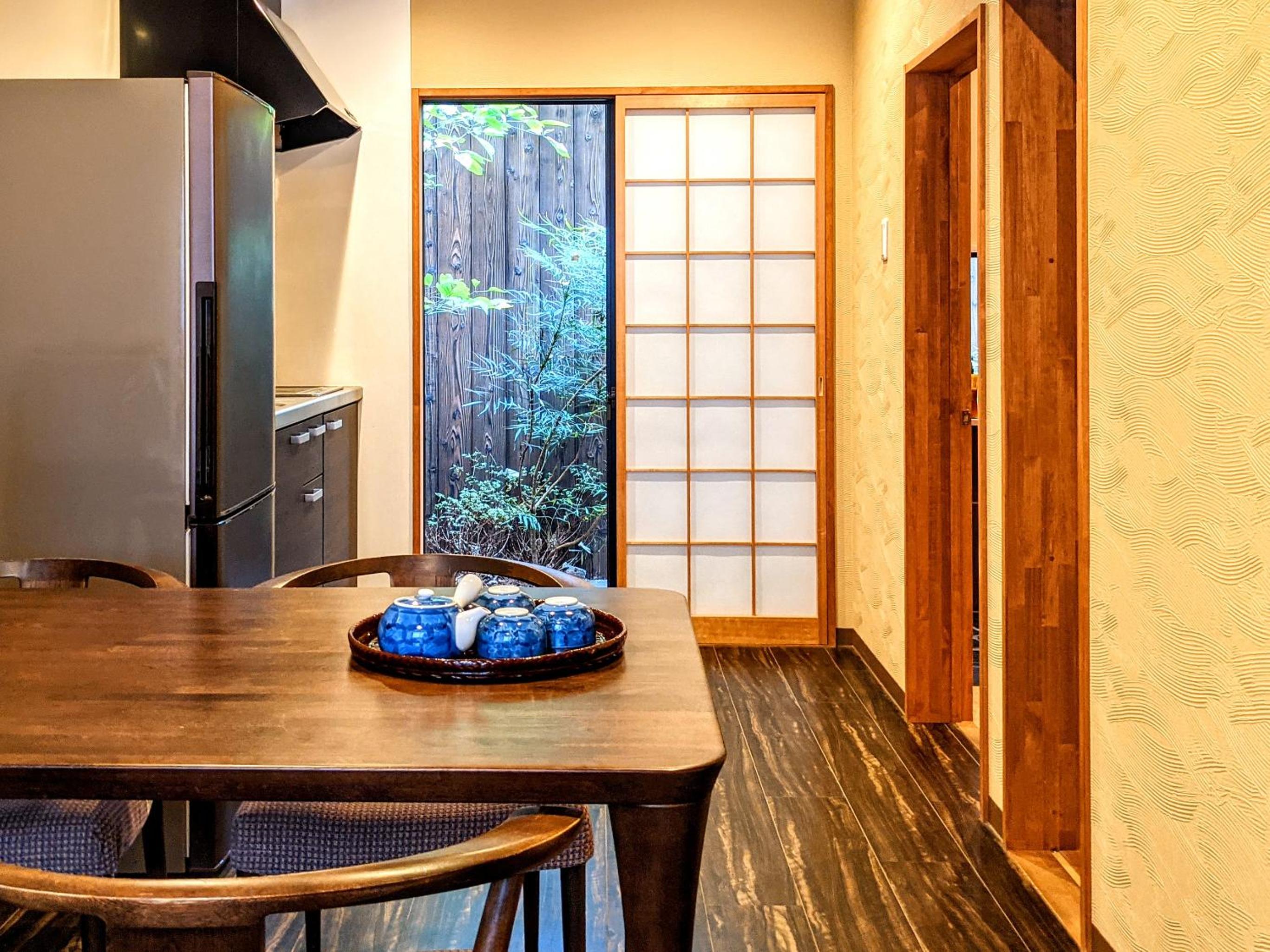 Two-Bedroom House - Photo 28
