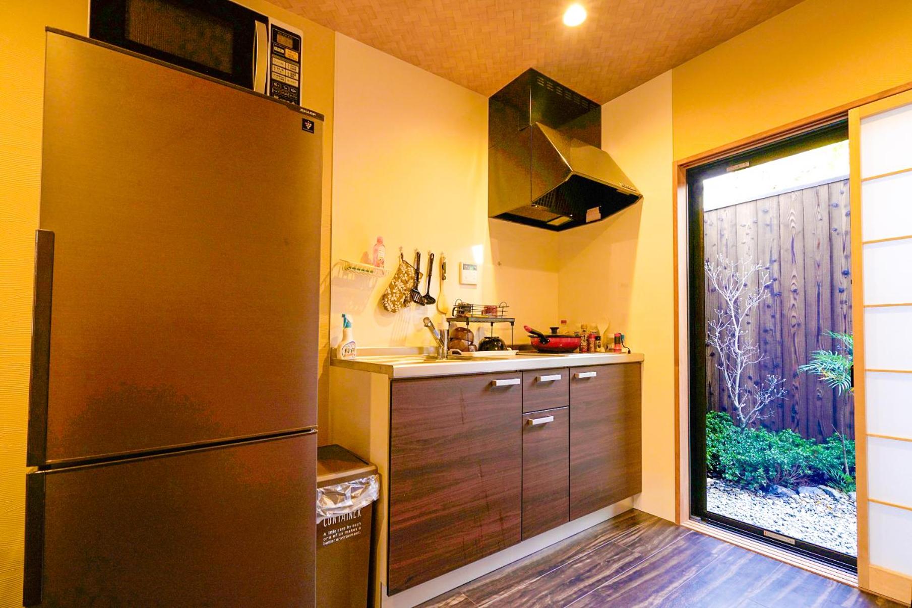 Two-Bedroom House - Photo 17