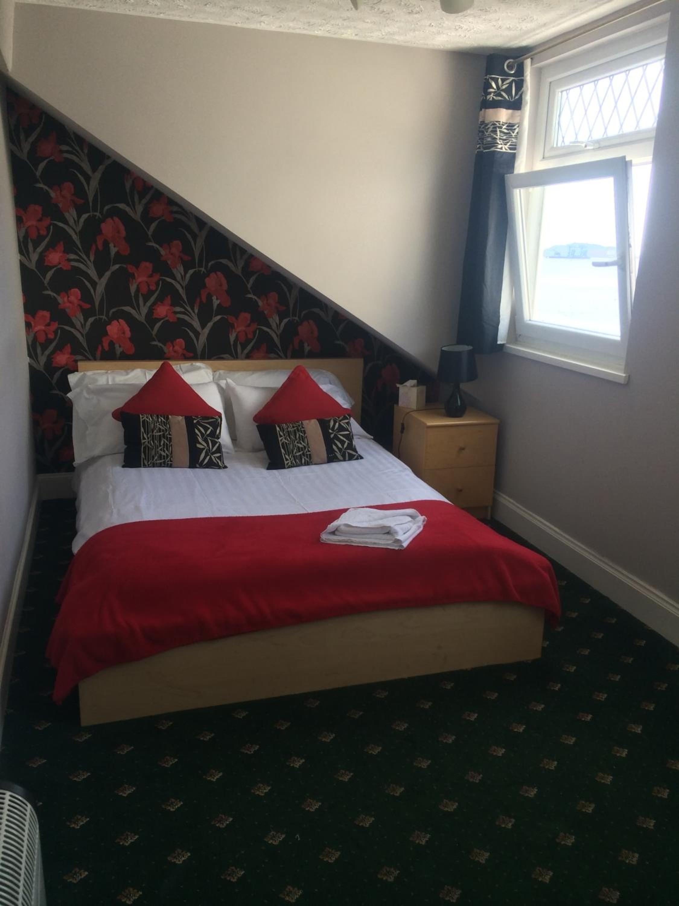 Standard Single Room with Shared Bathroom and Sea View photo 2
