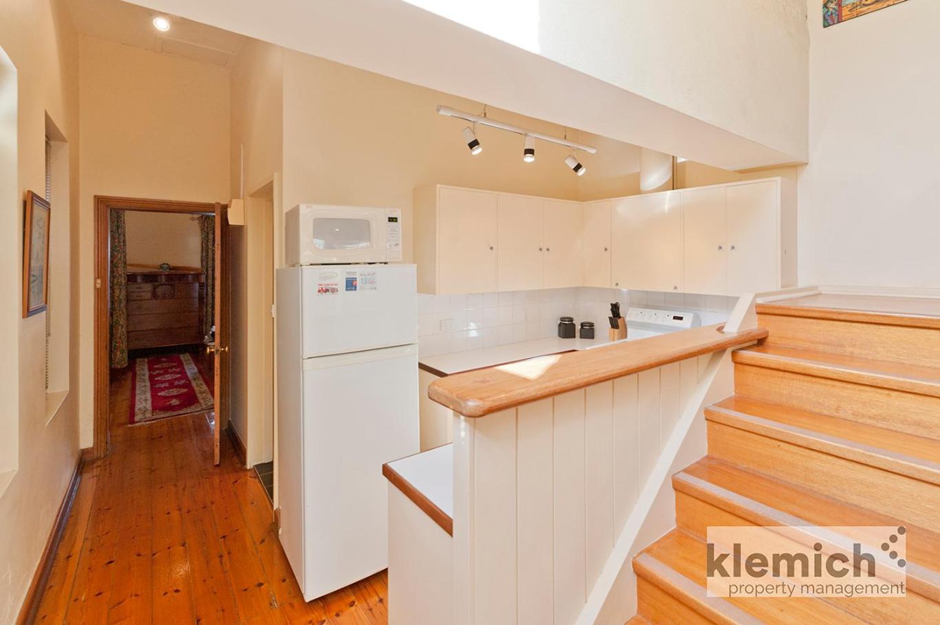Stanley Cottage Two-Bedrooms (82 Stanley street North Adelaide)