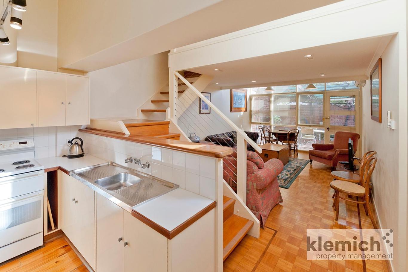 Stanley Cottage Two-Bedrooms (82 Stanley street North Adelaide)