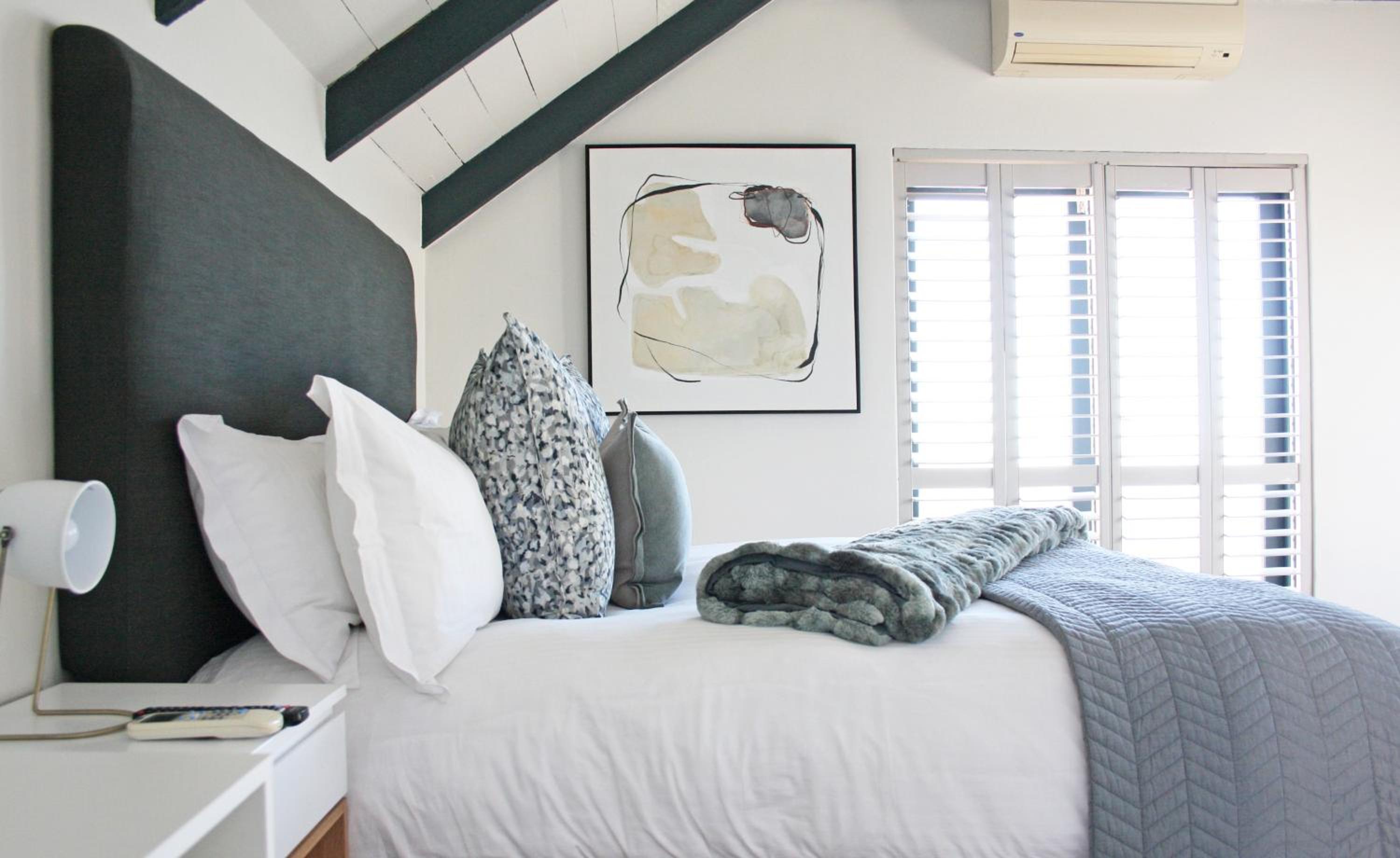 Seaview Suite - Photo 2