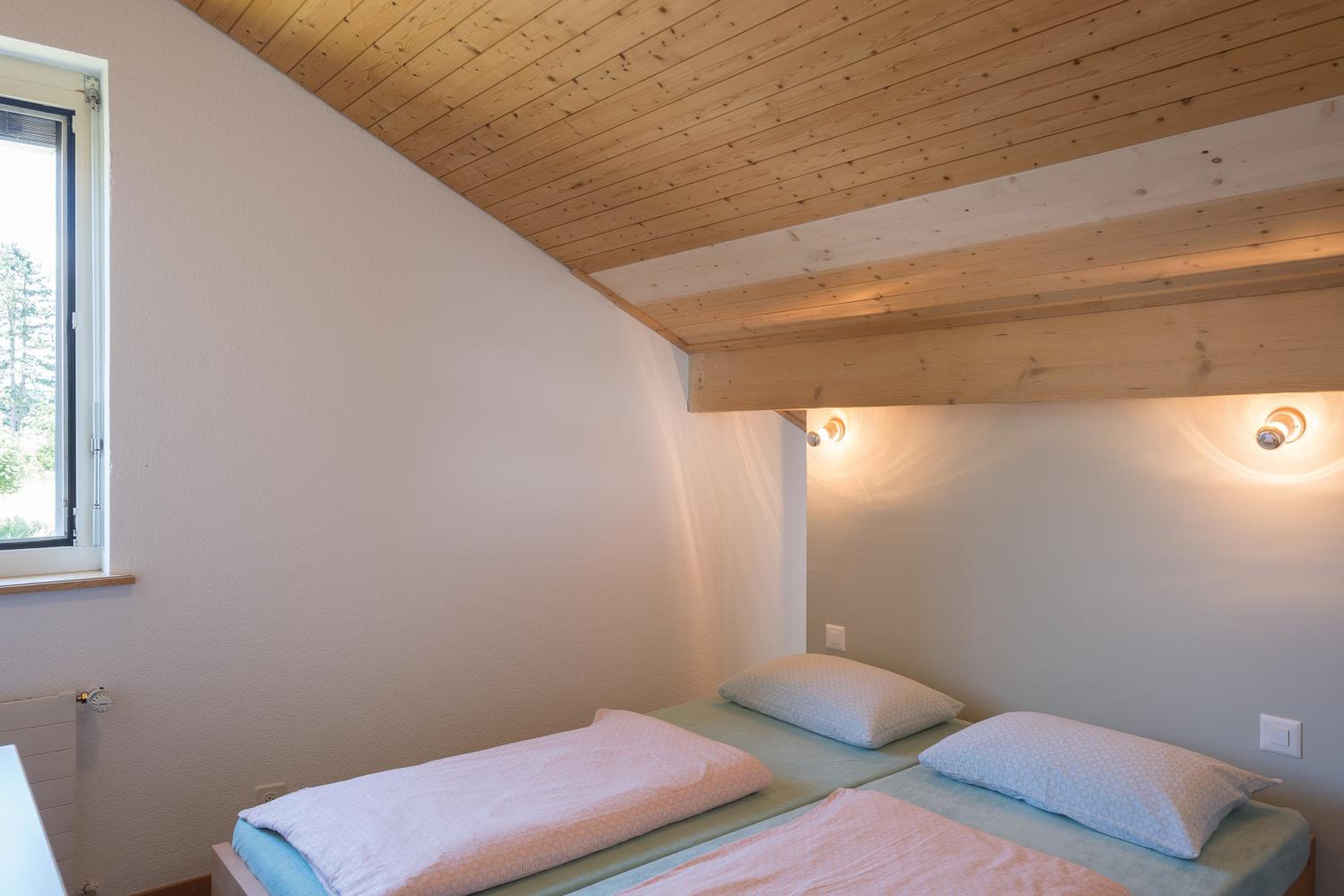 Double Room with Shared Bathroom photo 2