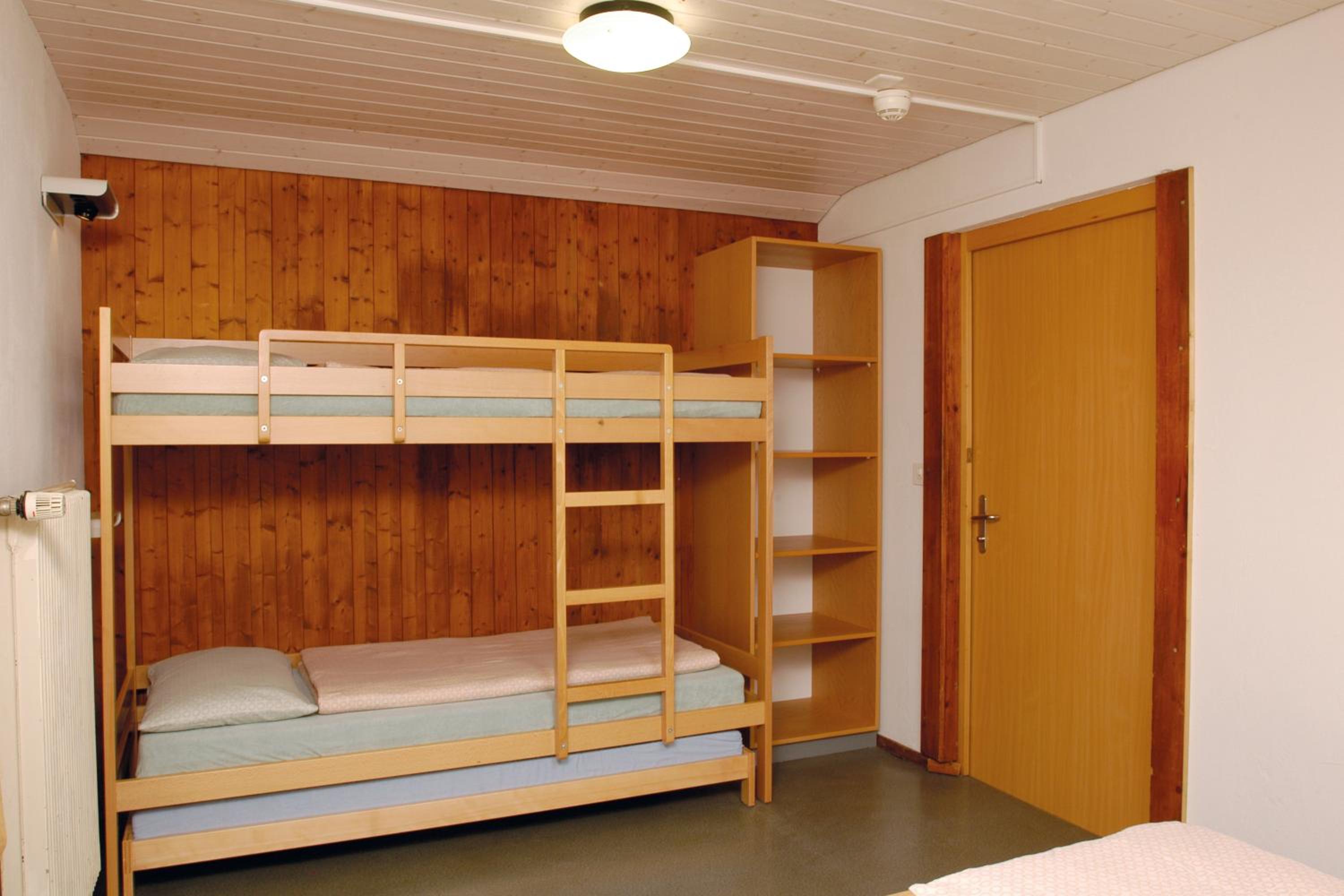 Single Room with Shared Bathroom photo 2
