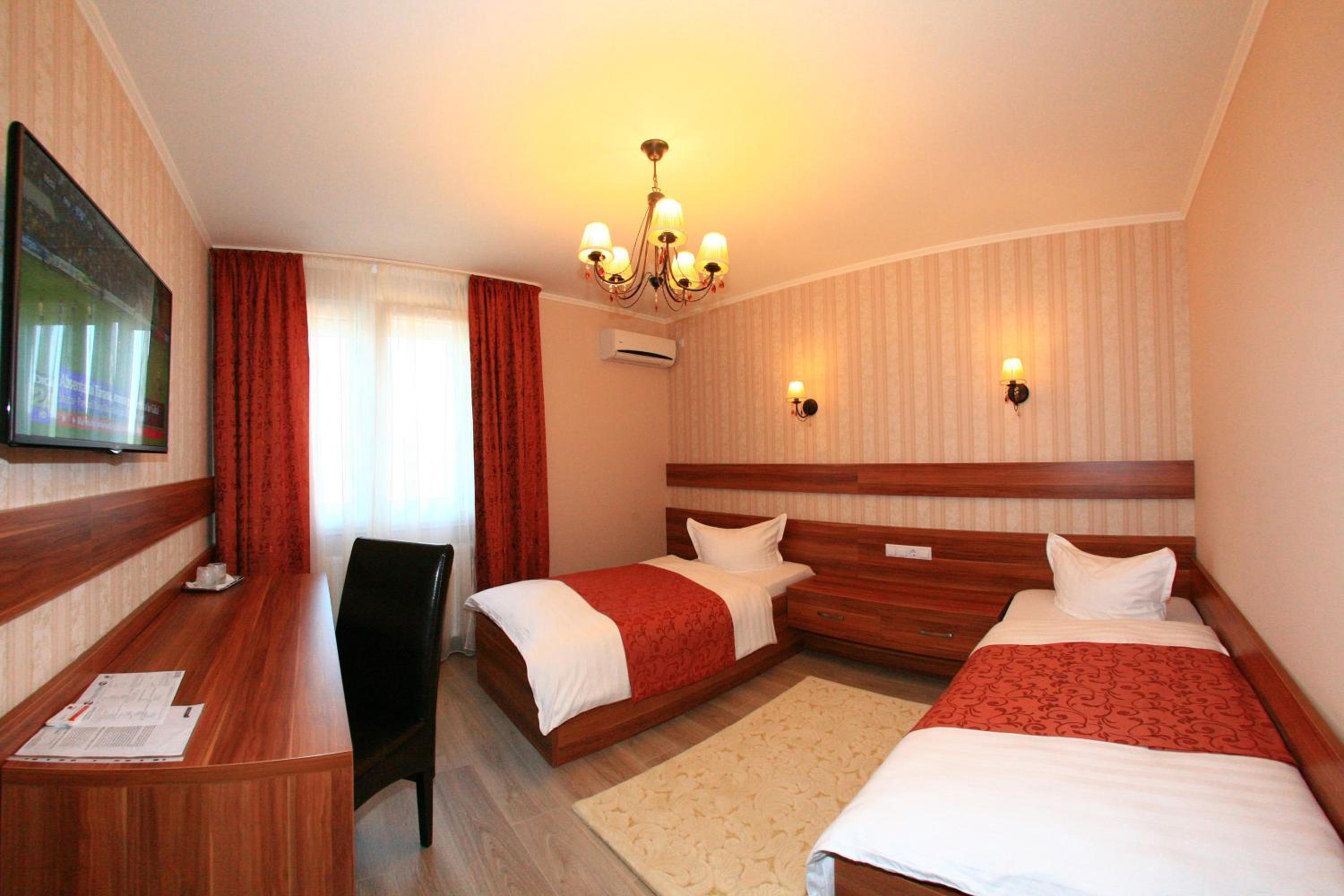 Deluxe Twin Room photo 2