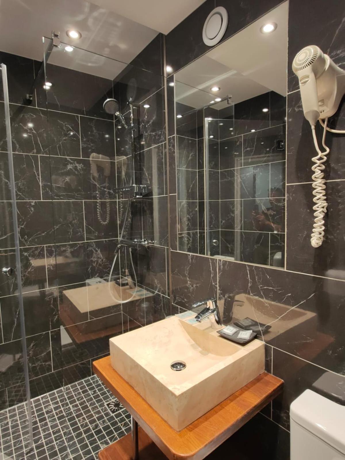 Two Adjoining rooms Superior and Standard photo 2