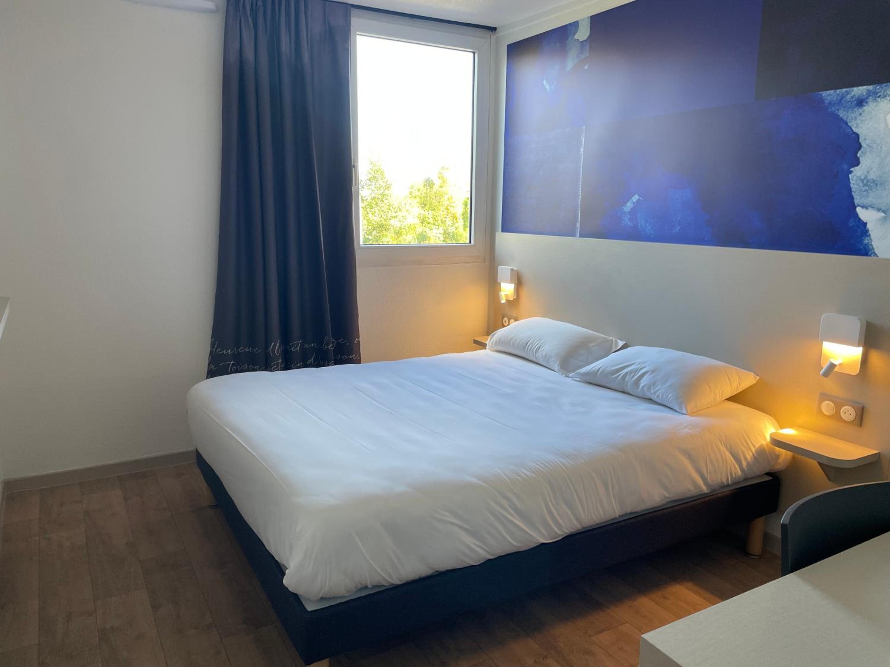 Double Room - Photo 8