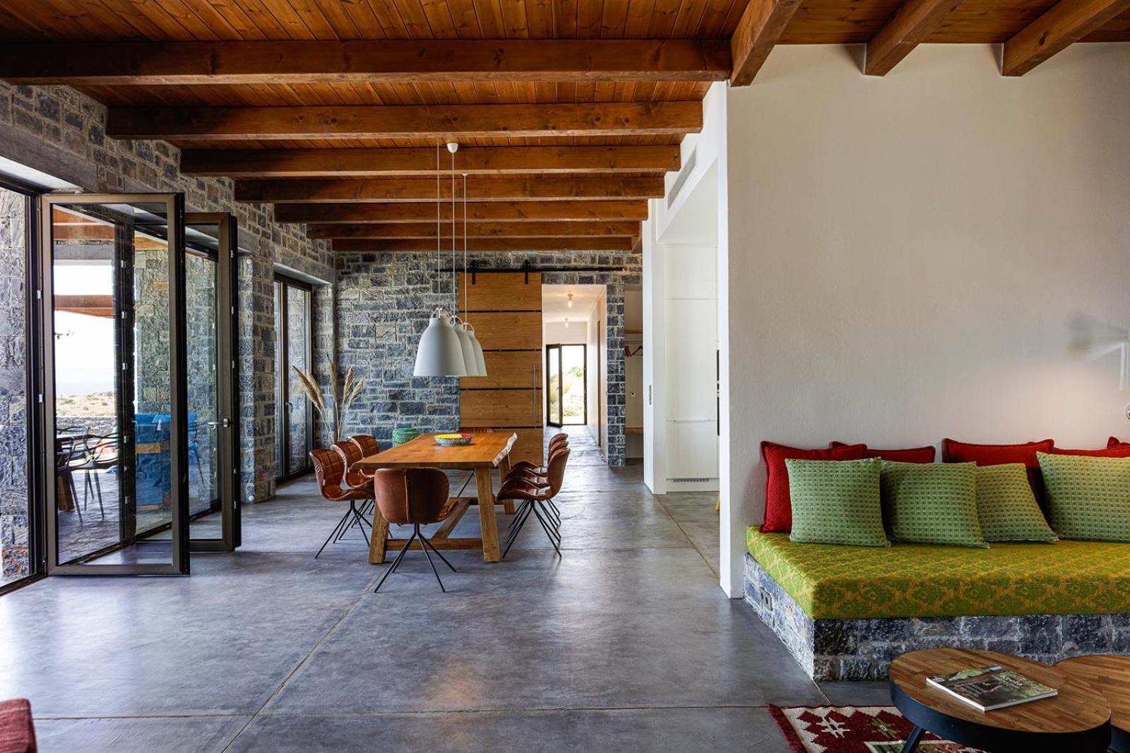 Villa photo 3
