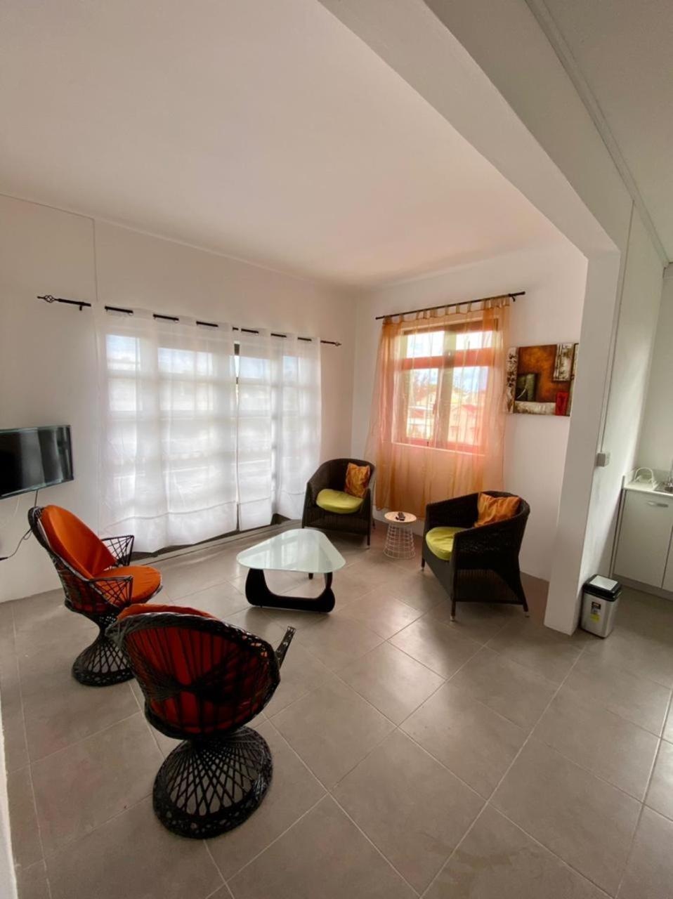 Two-Bedroom Apartment - Photo 7