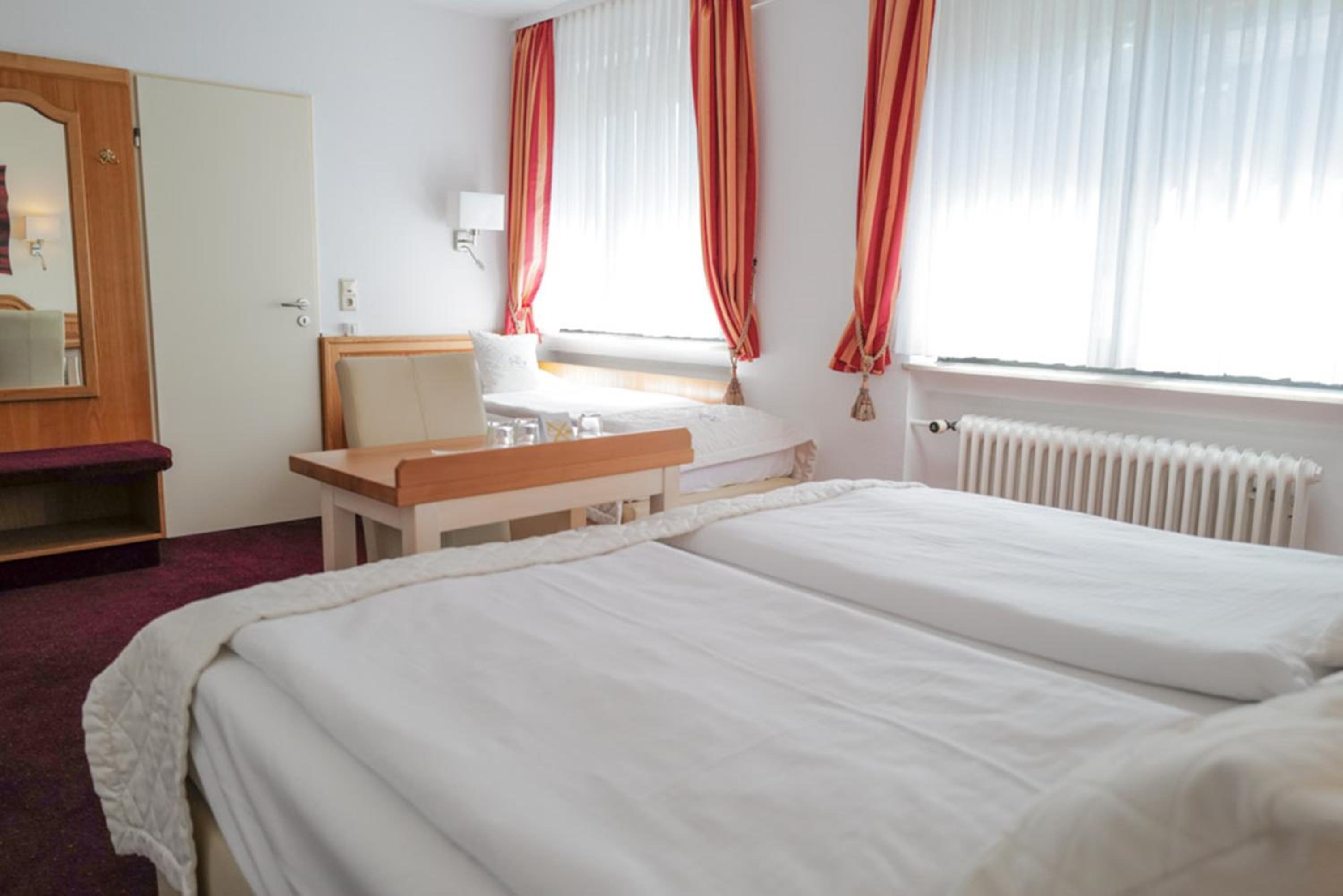 Classic Triple Room - Photo 4