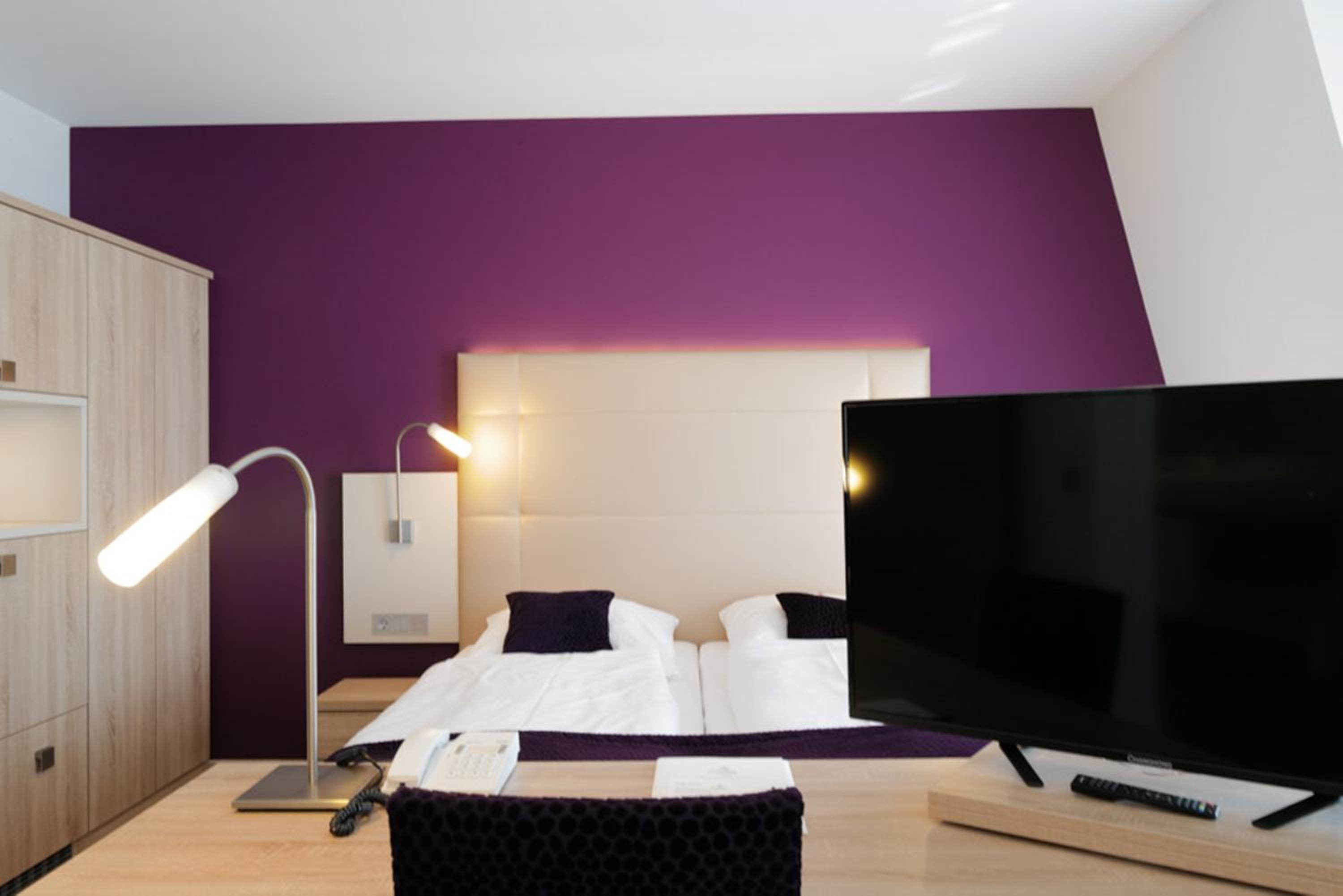 Deluxe Junior Suite - Photo 6