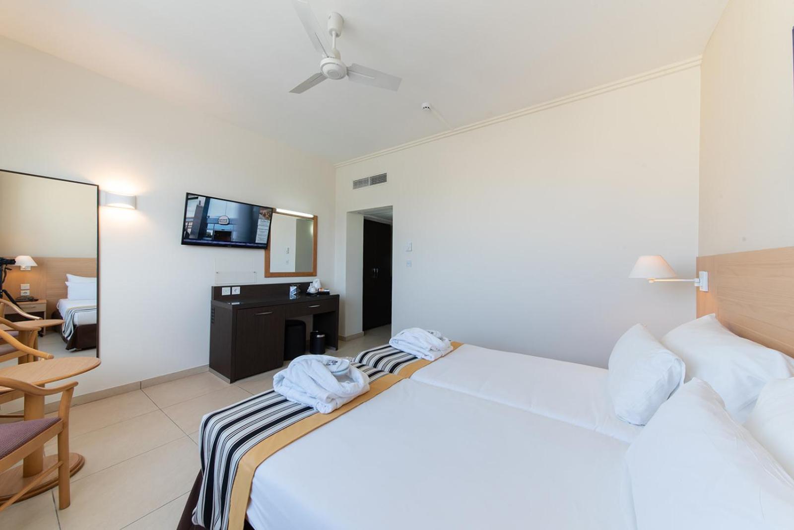 Economy Twin Room
