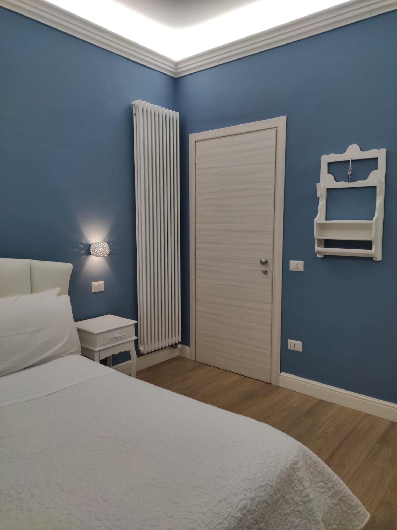 Double Room - Photo 3