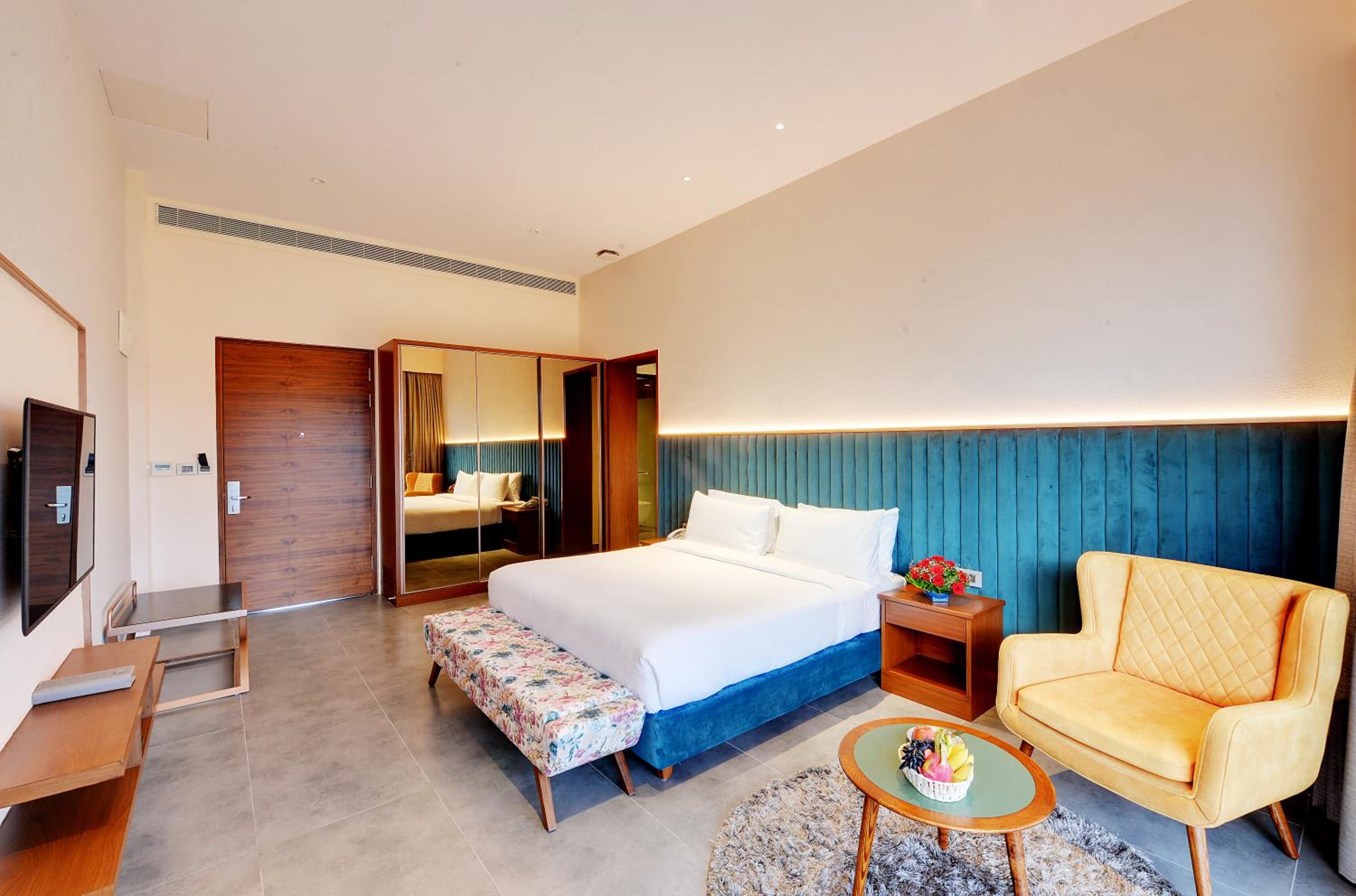 Deluxe Double or Twin Room photo 3