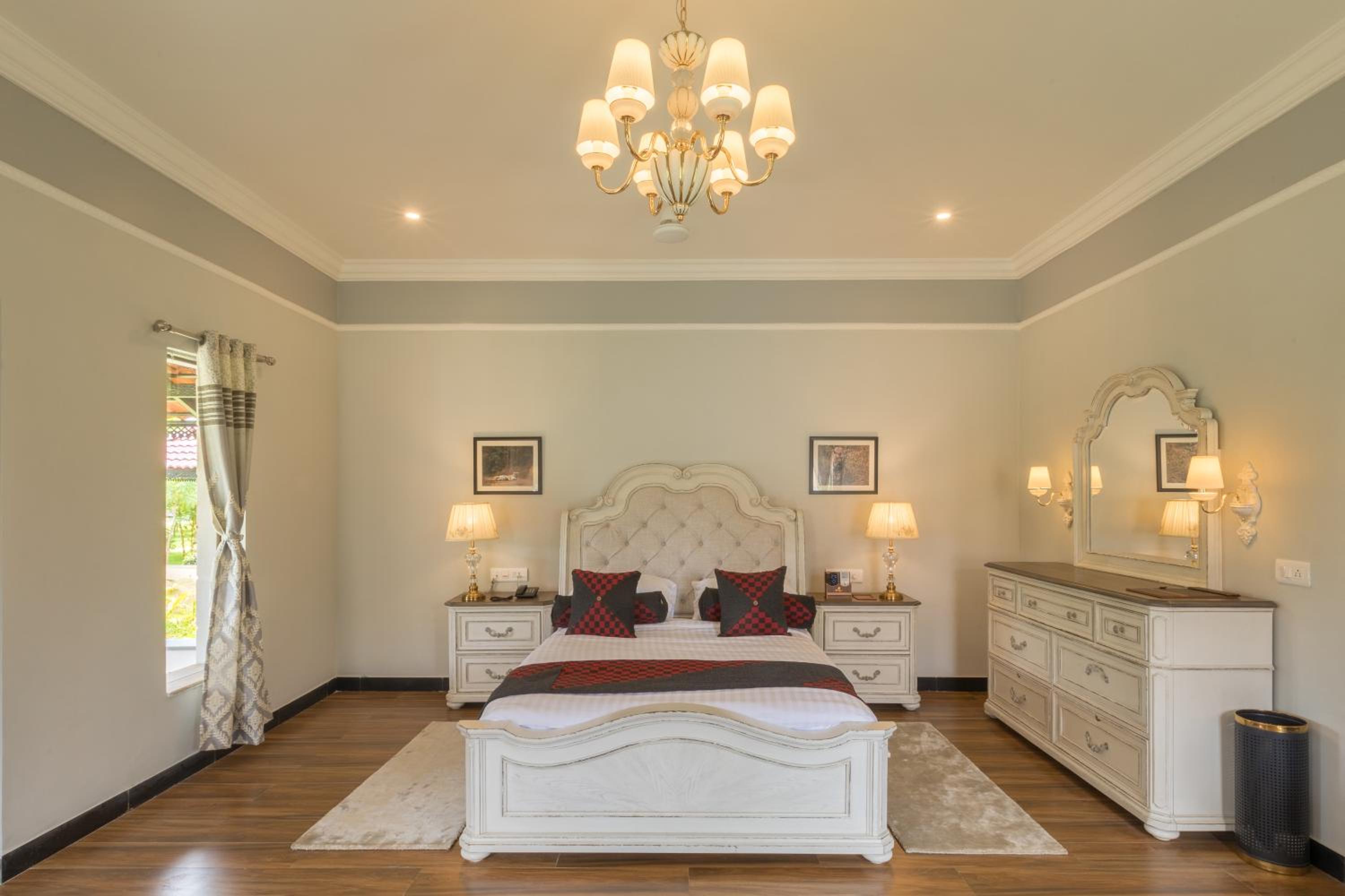 Deluxe Room - Photo 8