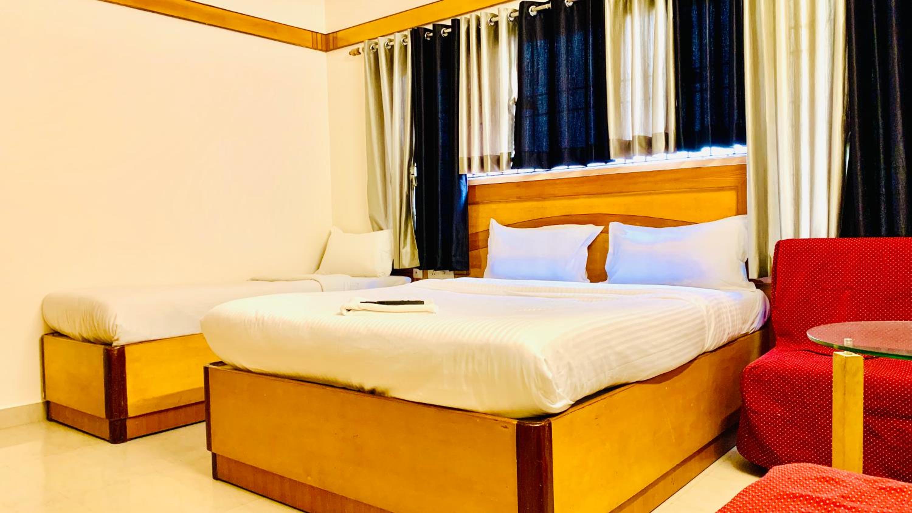 Deluxe Triple Room - Photo 2