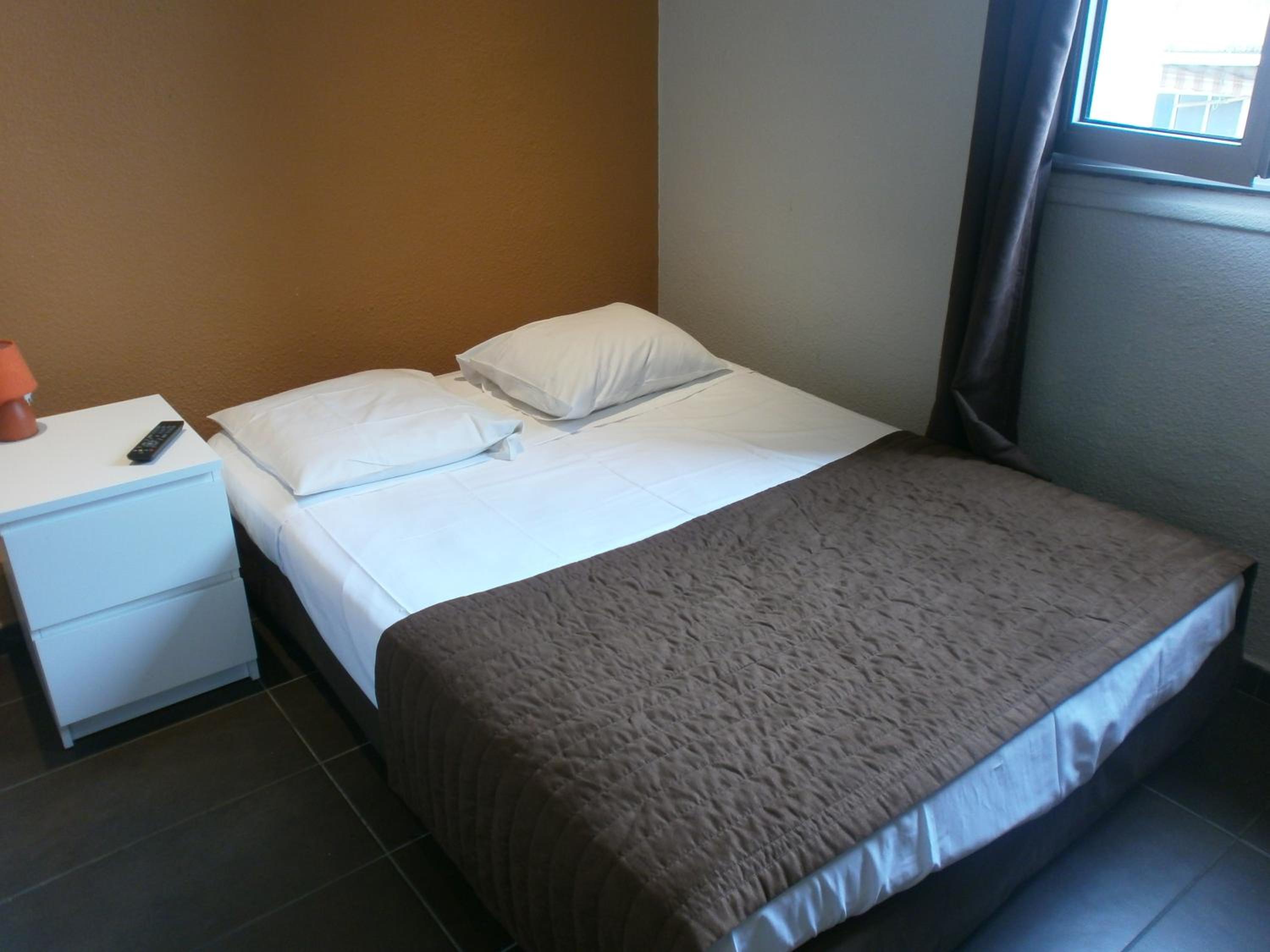 Double Room - Photo 5