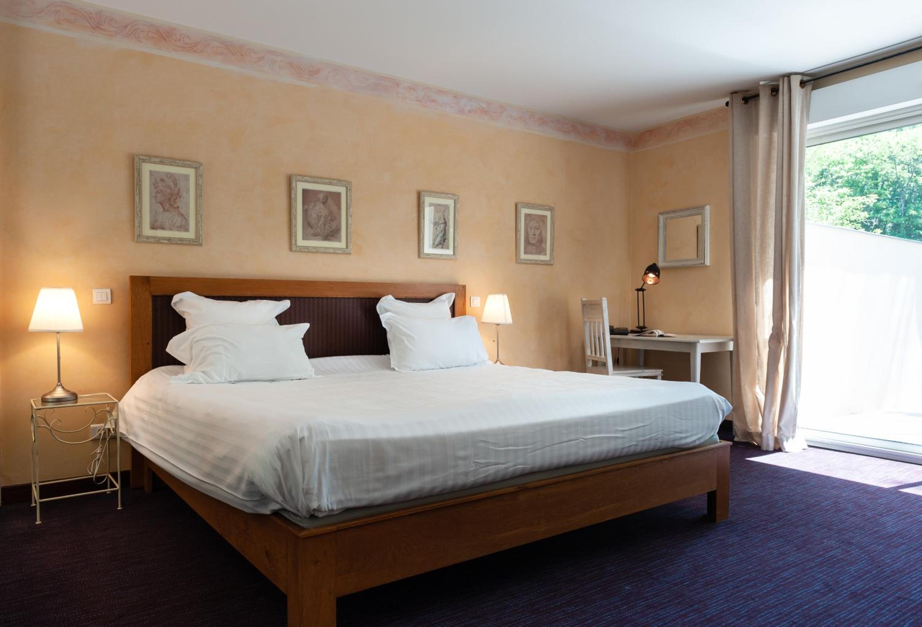 Suite - Photo 4