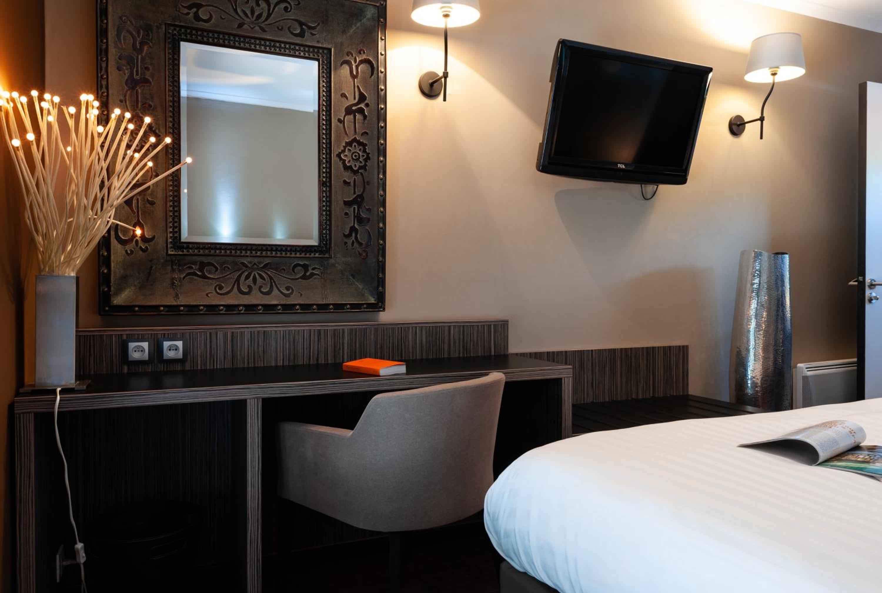 Twin Room - Photo 3