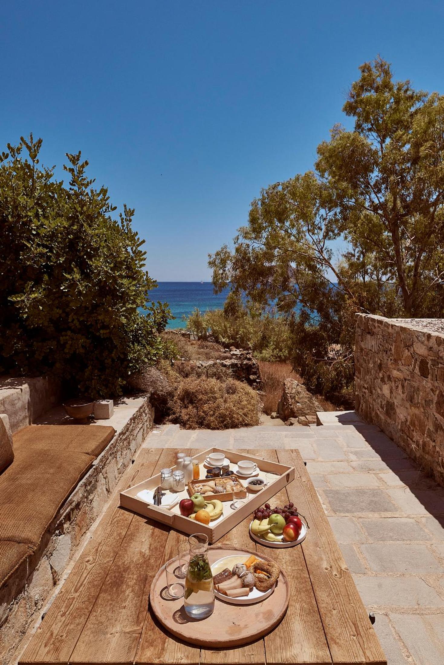 Deluxe Double Room with Sea View photo 3