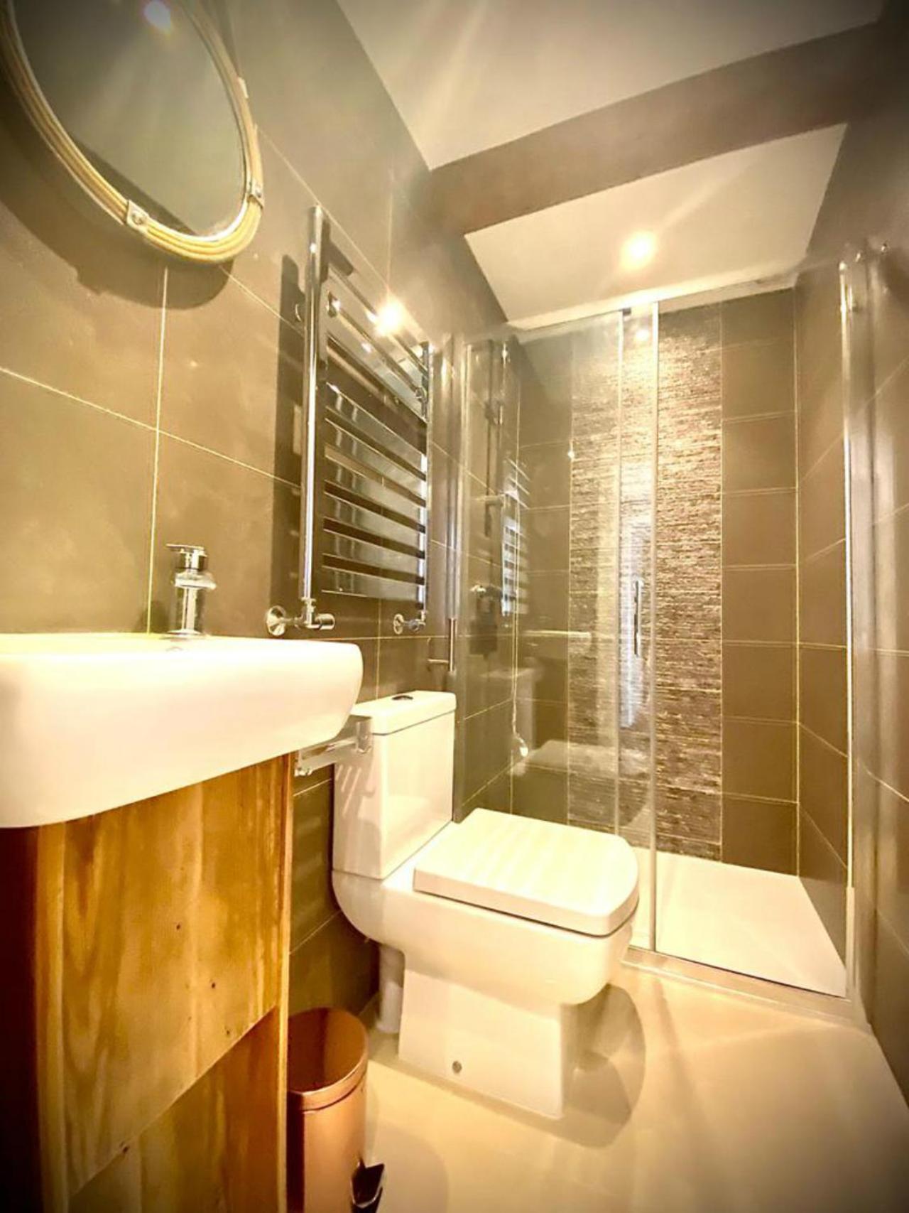 Standard Double Room - Photo 4