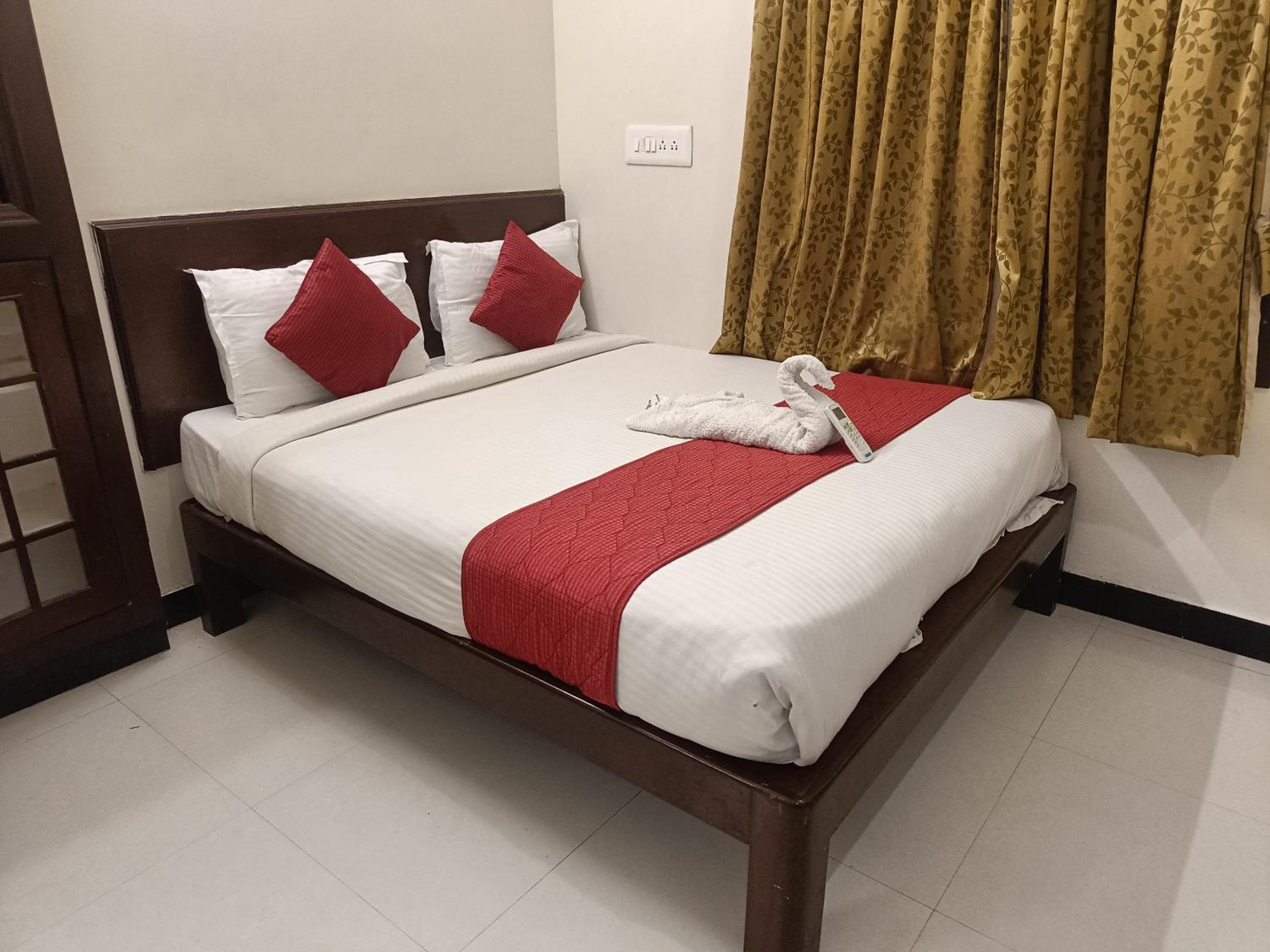 Standard Double Room - Photo 6