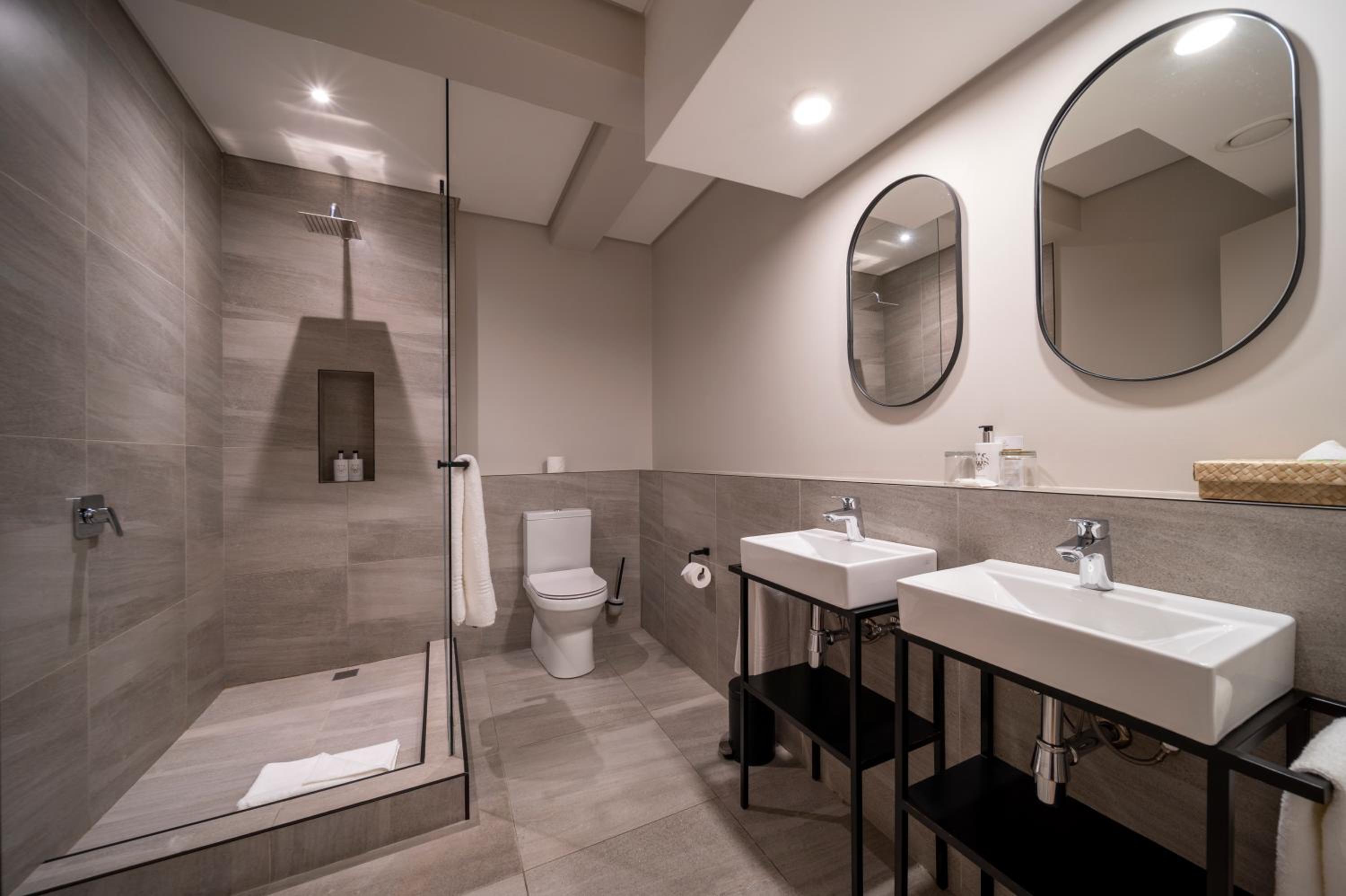 Luxury Room - Photo 6