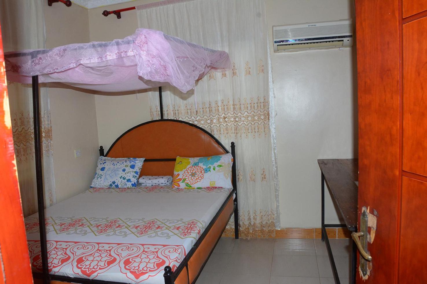 Standard Double Suite - Photo 10