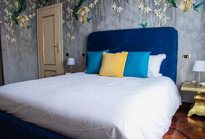 Large Double Room photo 1
