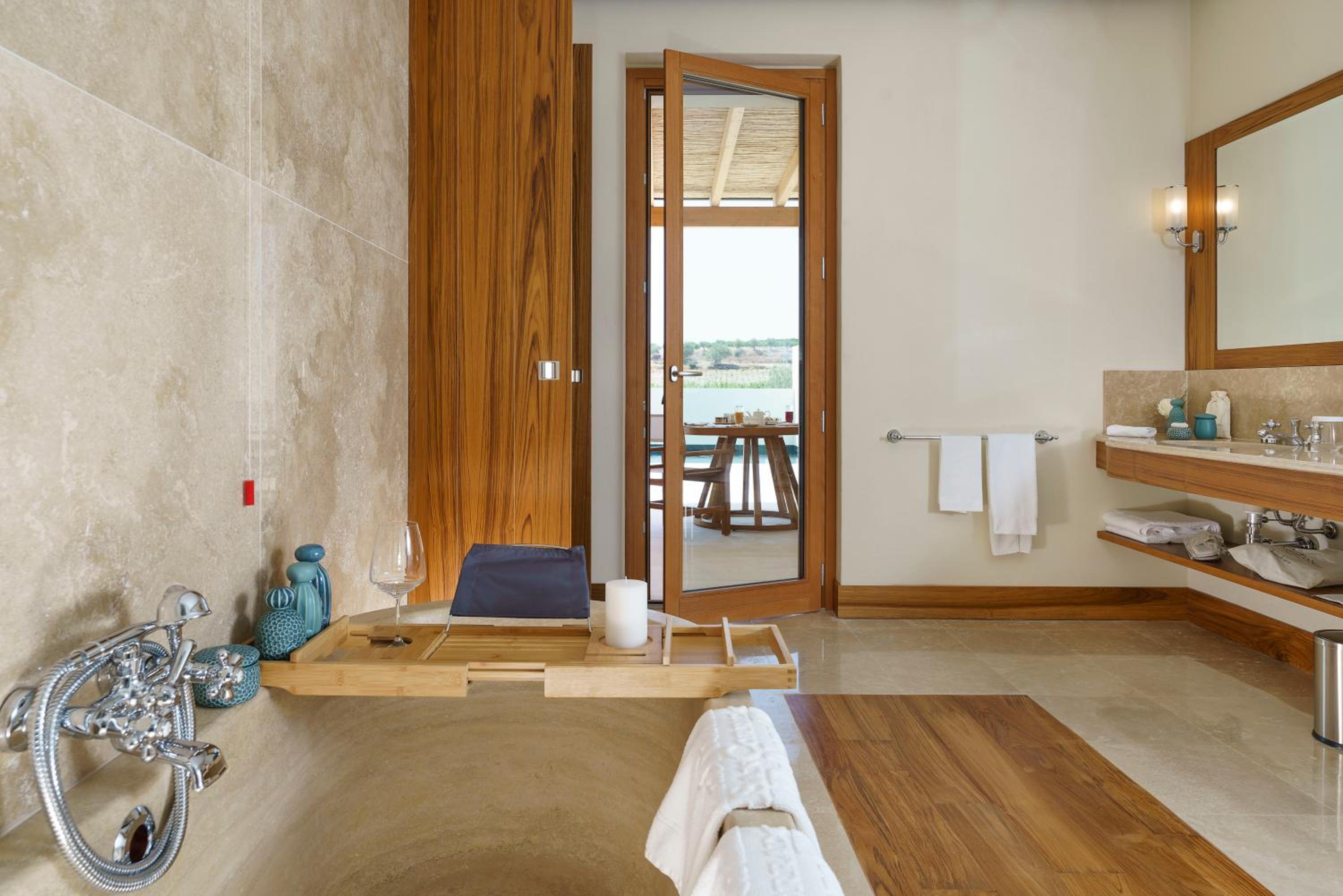 Villa with Private Pool - Photo 4