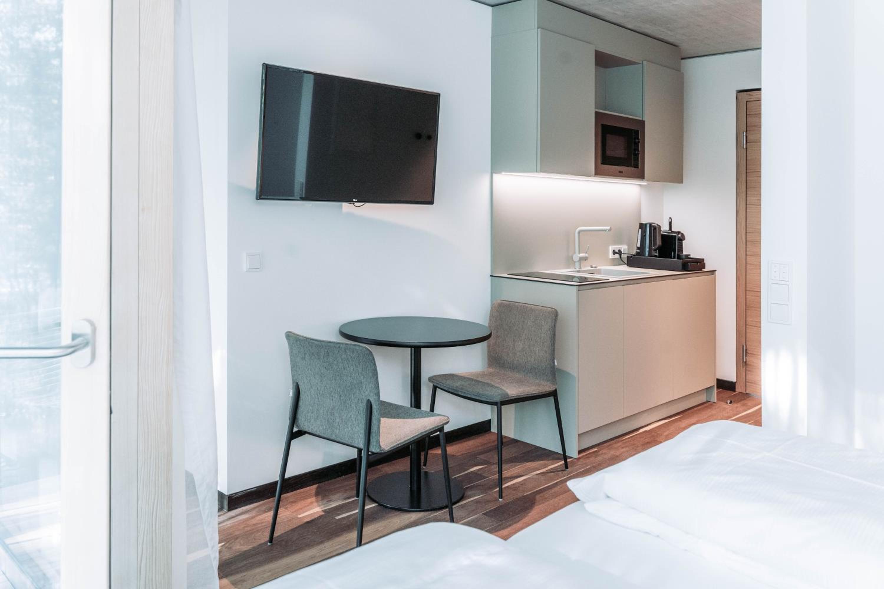 Small Apartment photo 3