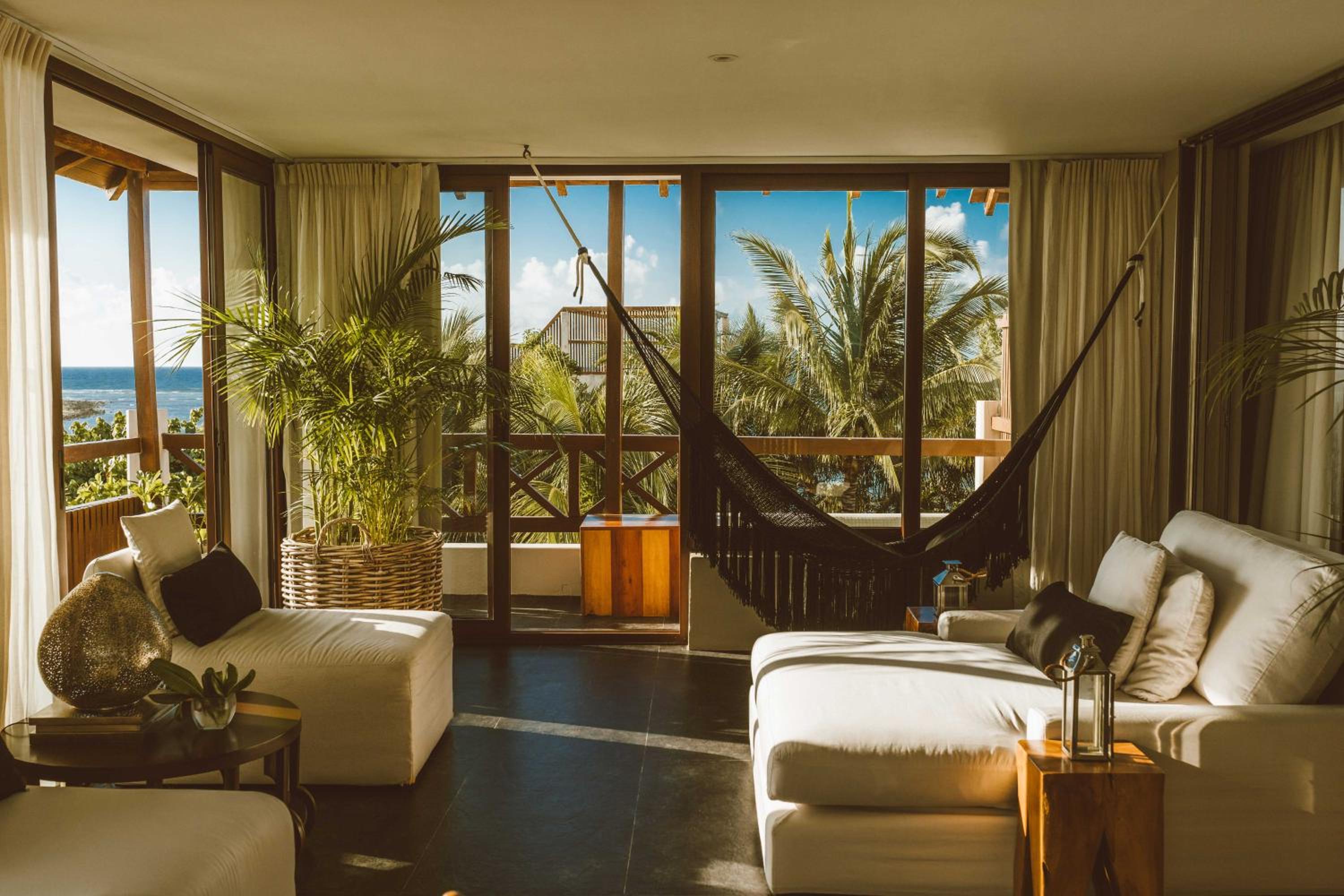 Superior Suite with Sea View - Photo 9