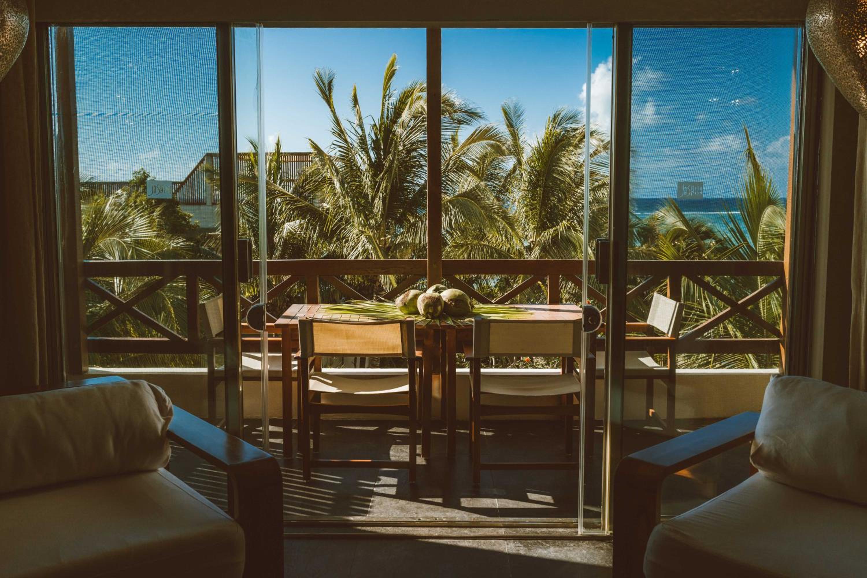 Superior Suite with Sea View - Photo 7