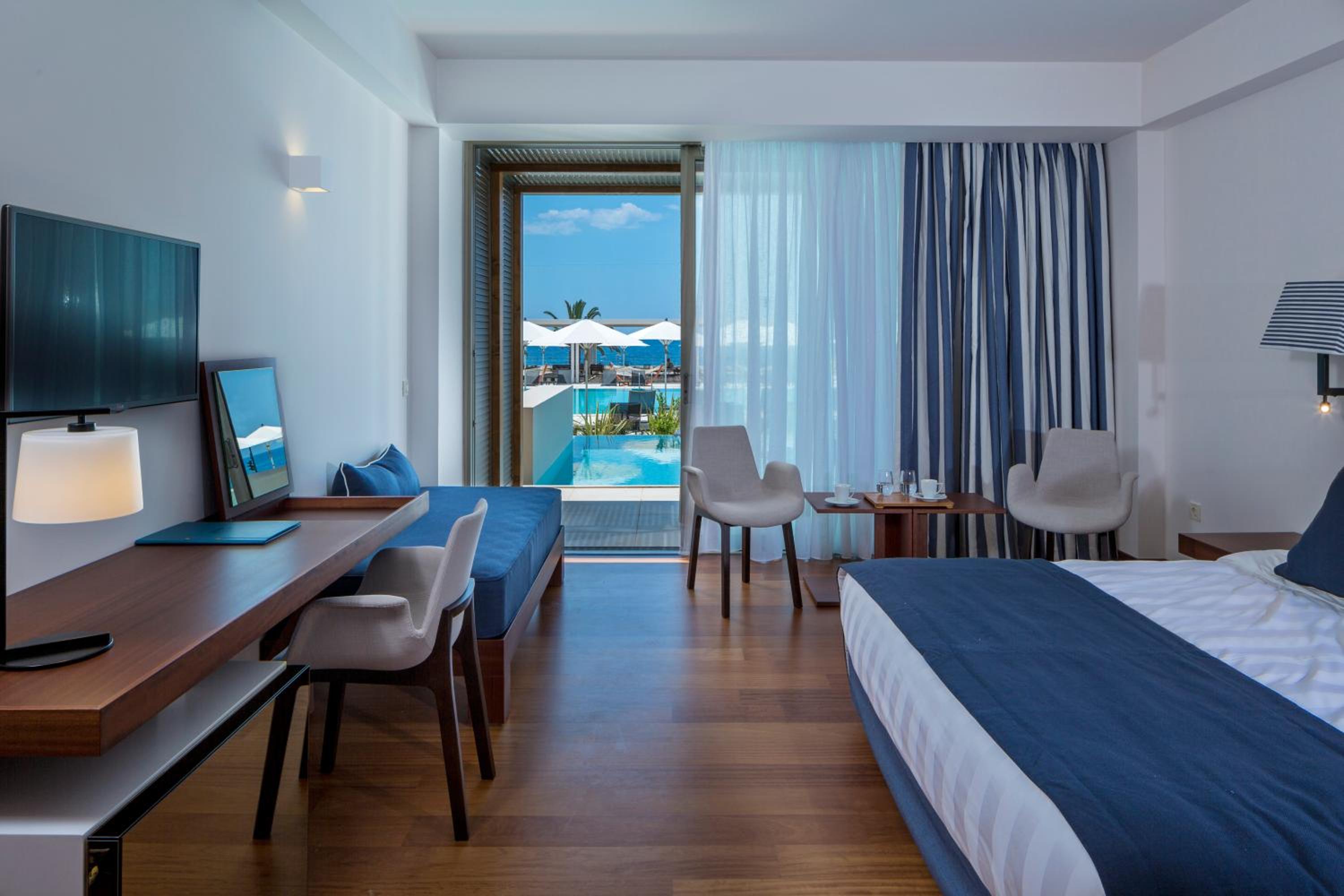 Superior Double Room with Sea View and Private Pool